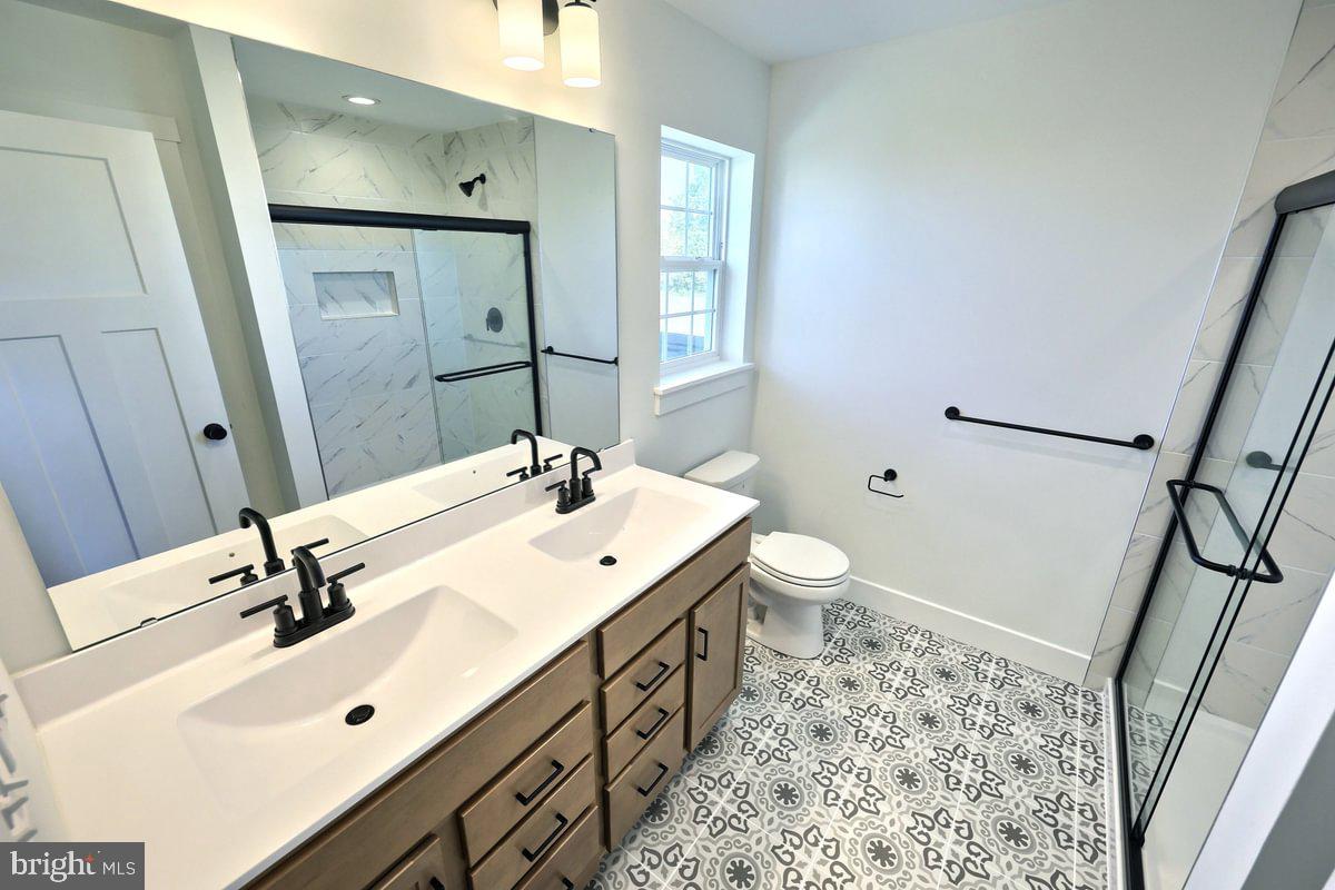 HAMPTON HEIGHTS - Residential