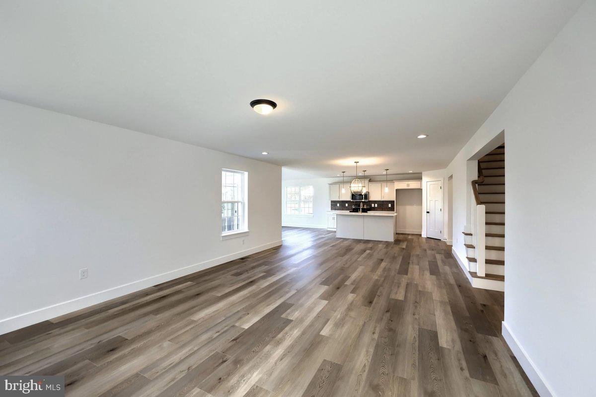 HAMPTON HEIGHTS - Residential