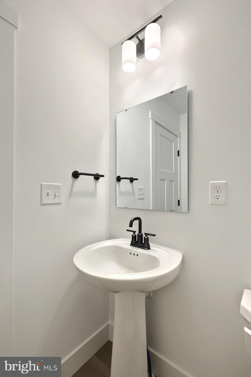 HAMPTON HEIGHTS - Residential