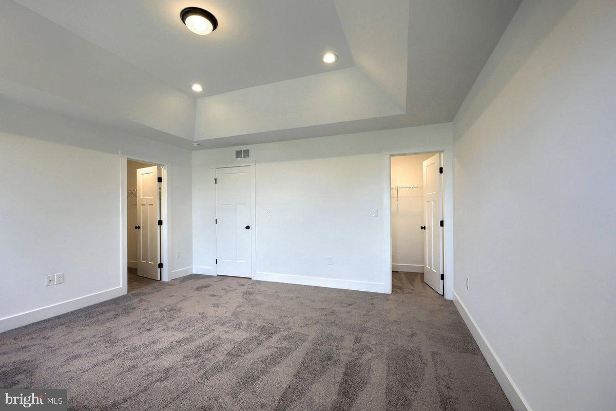 HAMPTON HEIGHTS - Residential