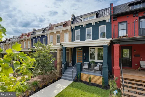 MLS: DCDC2261936