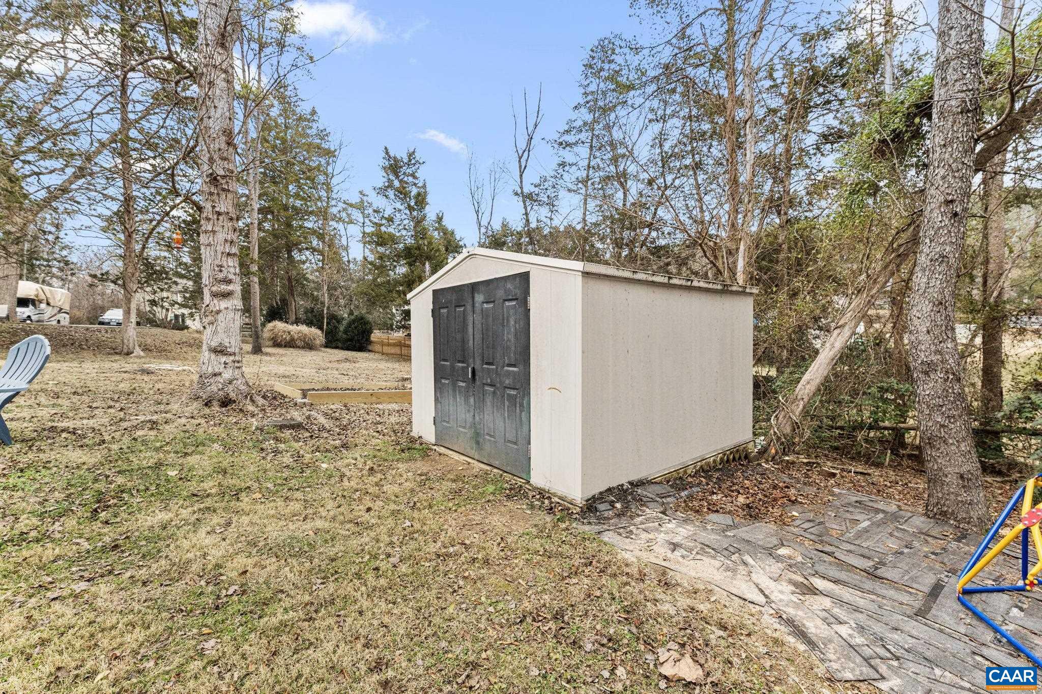 LAKE MONTICELLO - Residential