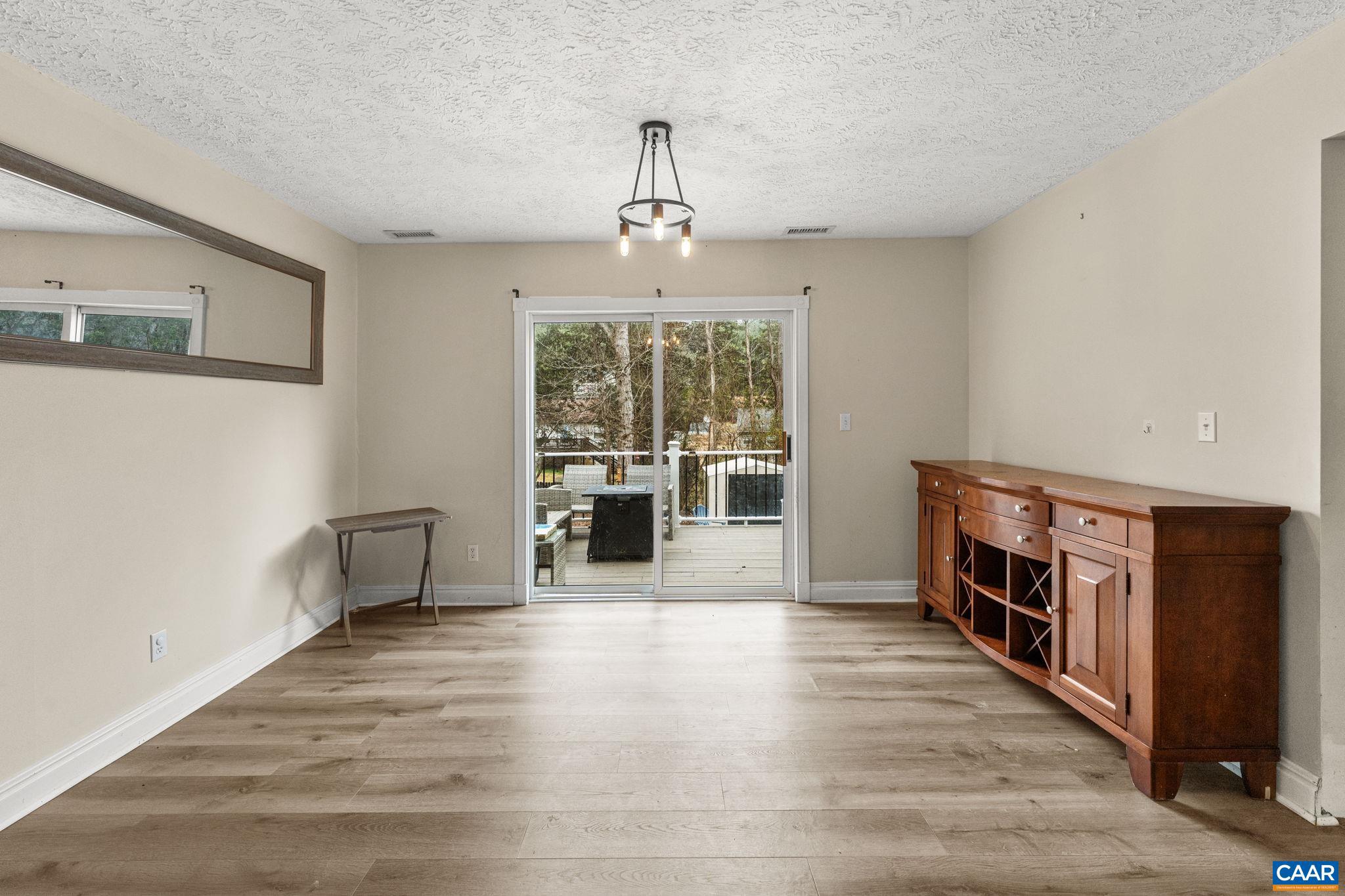 LAKE MONTICELLO - Residential