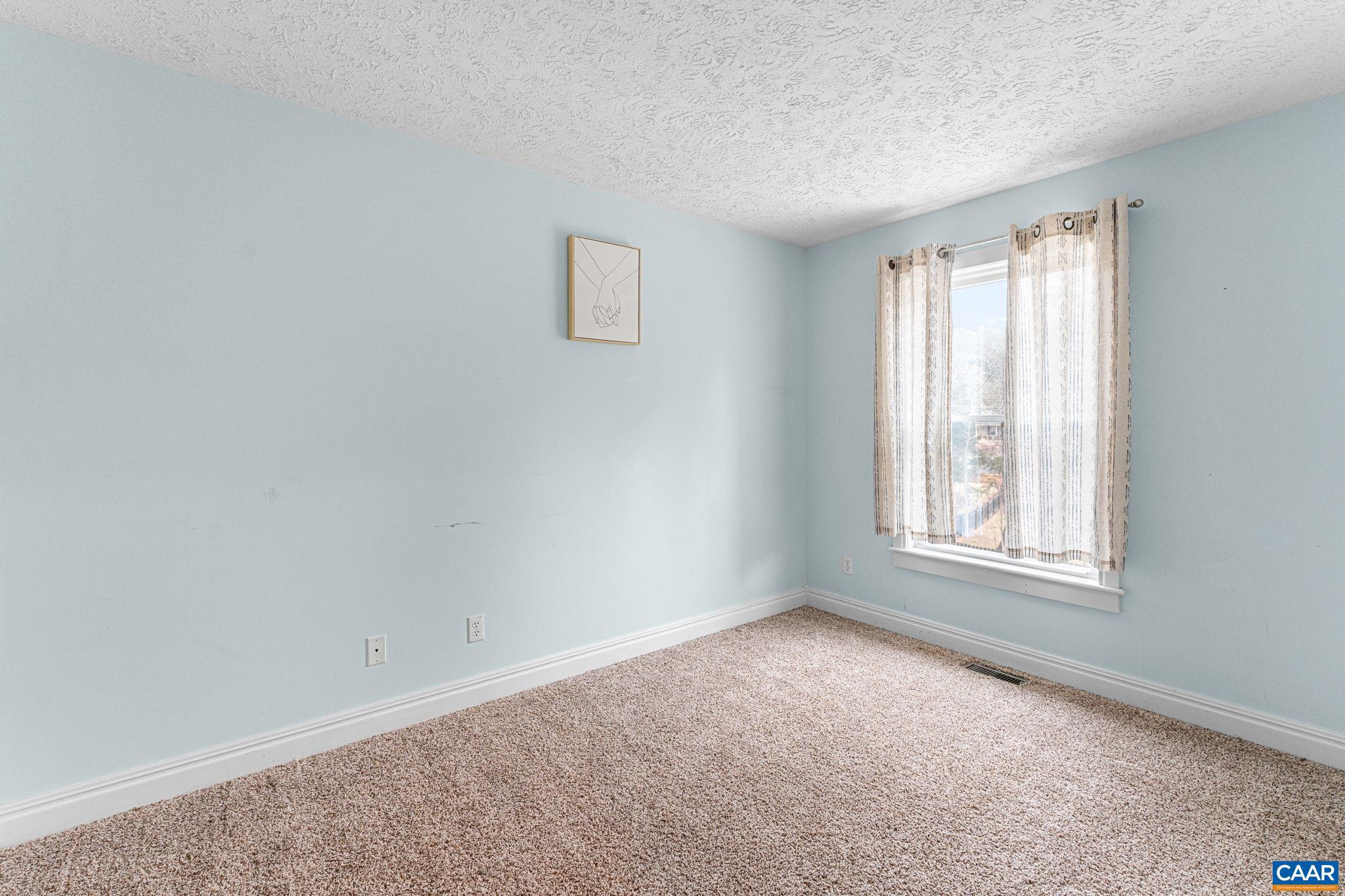 LAKE MONTICELLO - Residential