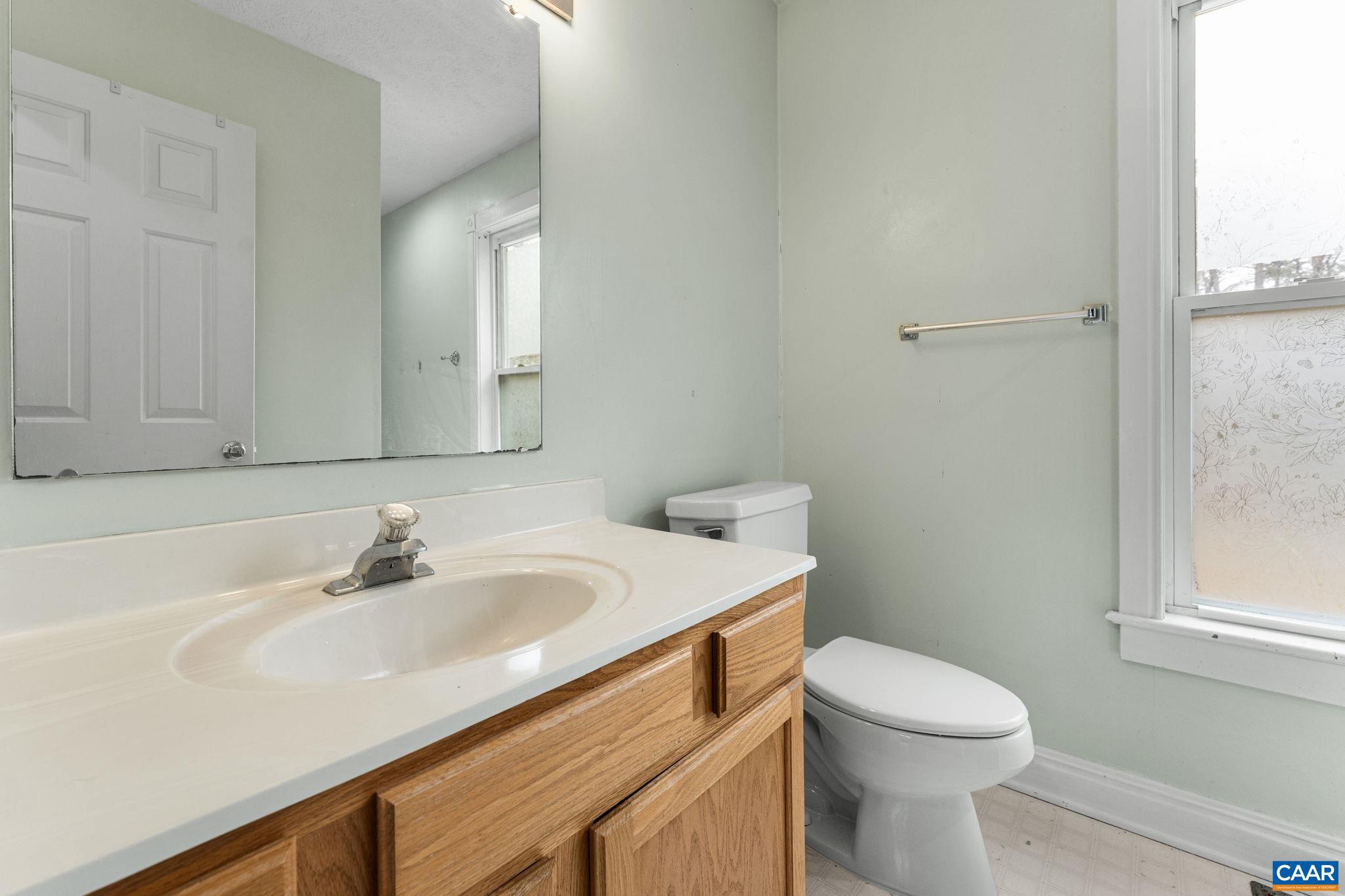 LAKE MONTICELLO - Residential