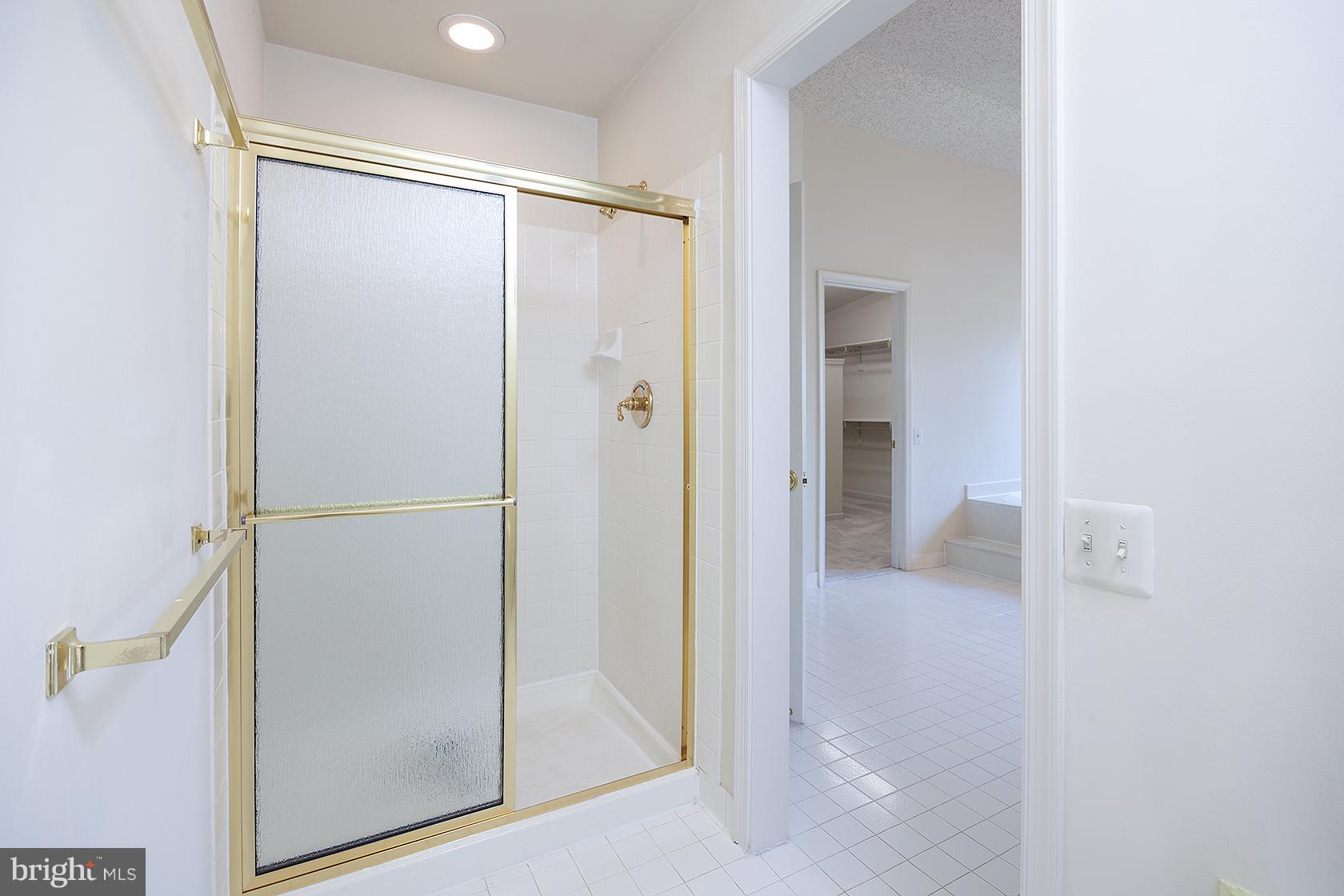 HAMPTON FOREST - Residential