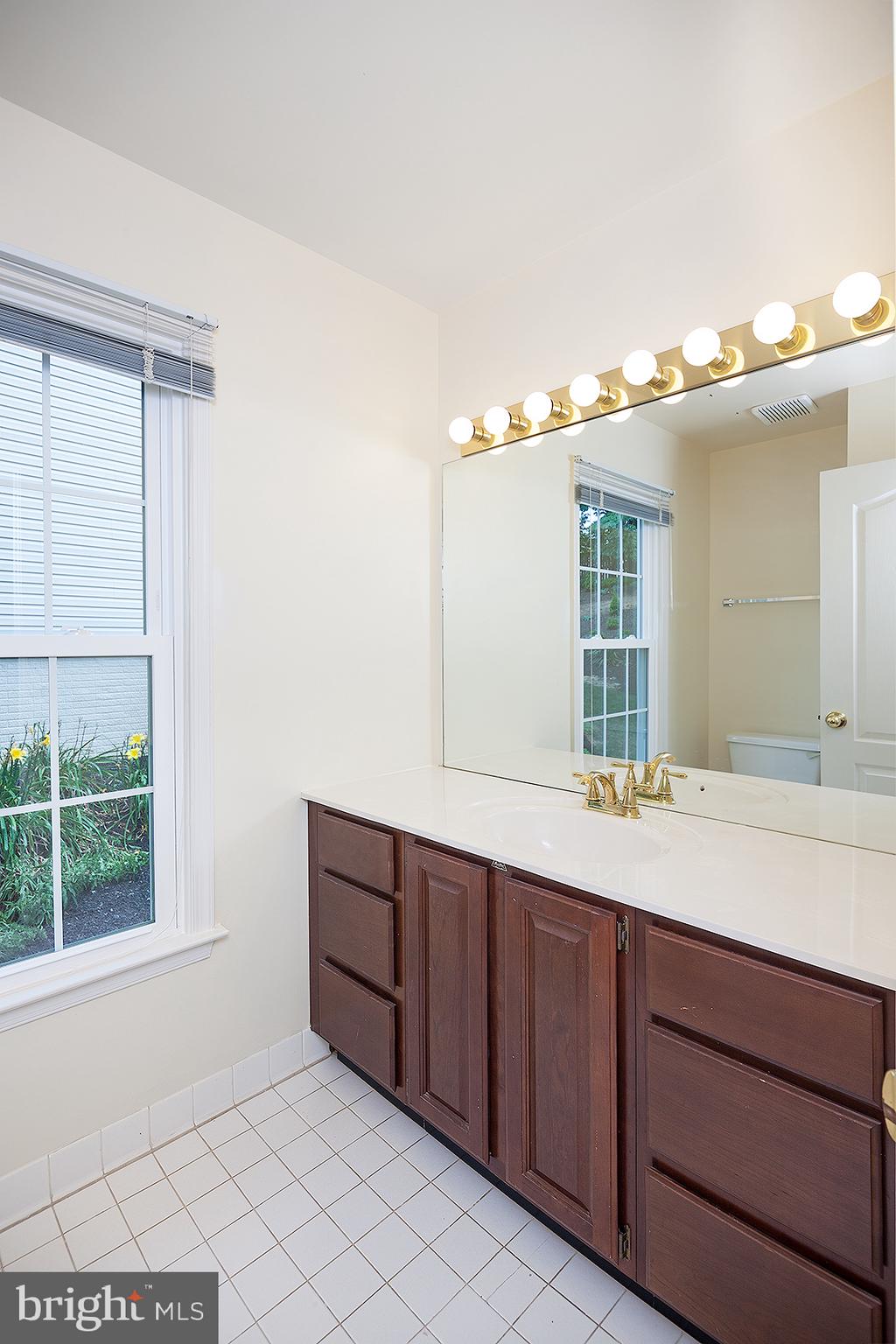 HAMPTON FOREST - Residential