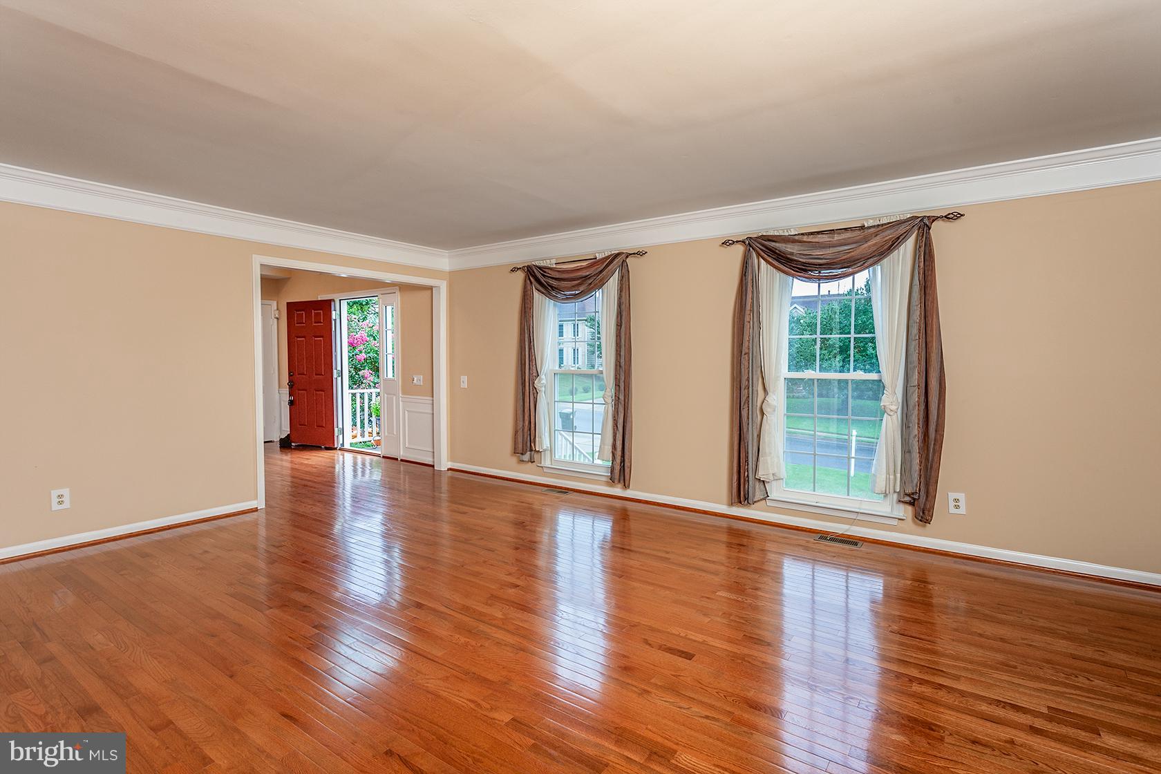 HAMPTON FOREST - Residential