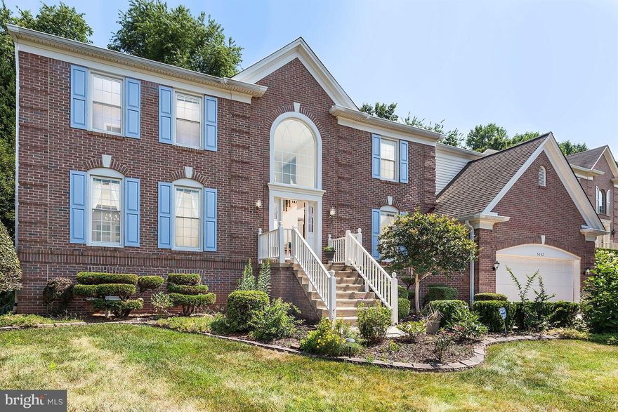 PRICE REDUCED! DO NOT LOOK Days on Market . House have upgraded more than $35K, 3 finished levels single house w/2 level NEW HARDWOOD ,2 car garages, 5/6 bedrms, 4.5 ba. Kitchen was remodeled 2018 including new refrigerator, new granite countertop,new diswasher w/stainless steel appliances, new floor w/tiles. New windows(Back & Side 2018), Front (2007) All windows are transferable w/lifetime warranty), Hot water (3/4 years)Huge/Anergy Saving Heat pump & furnace(9 yrs). New painting w/2 color stones, huge family rm. Skylight, 2 fireplaces. Master bedrm w/ sitting rm & gas fireplace, jacuzzi tub.  Sunroom. Large deck w/gazebo. Community pool. Must see!!