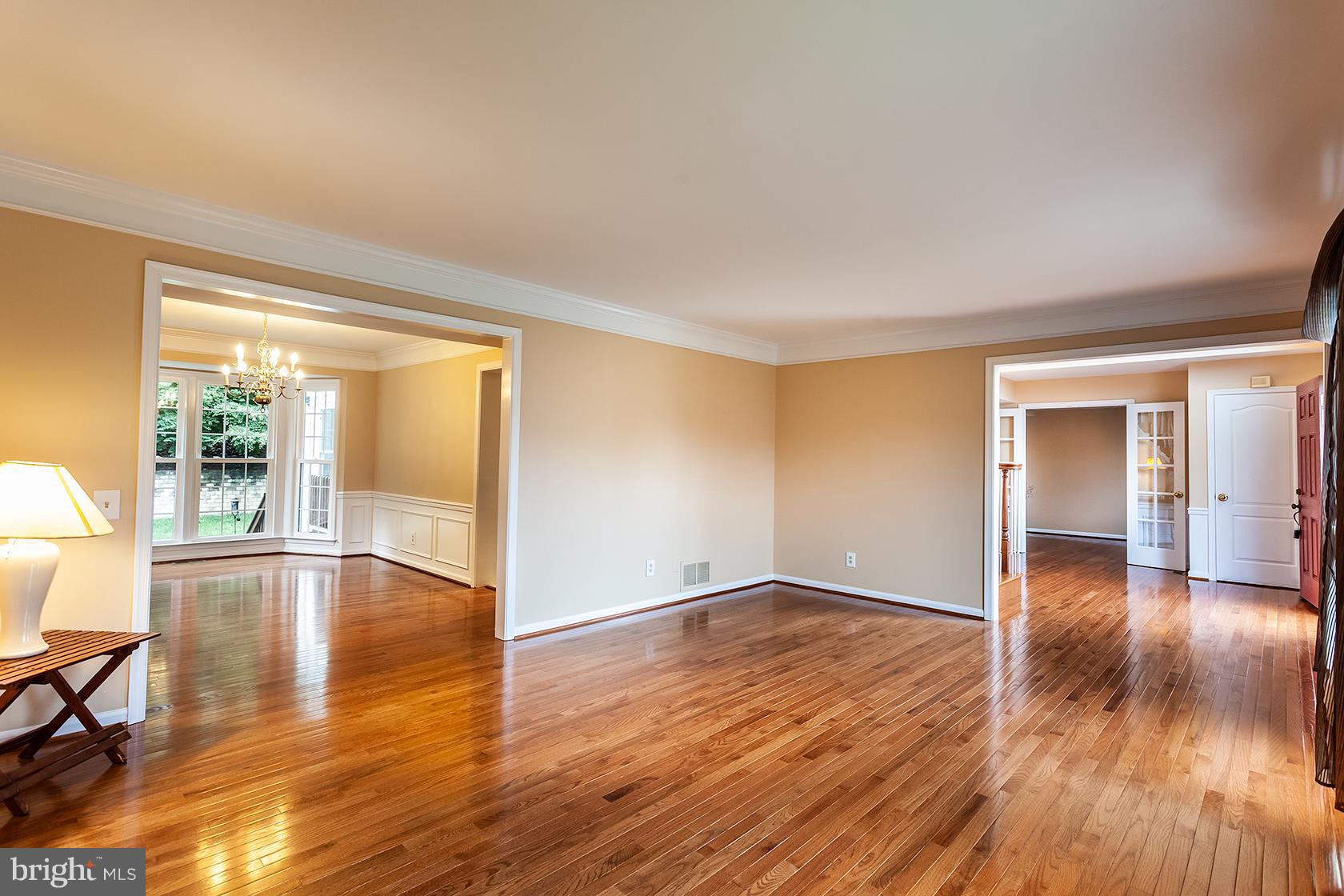 HAMPTON FOREST - Residential