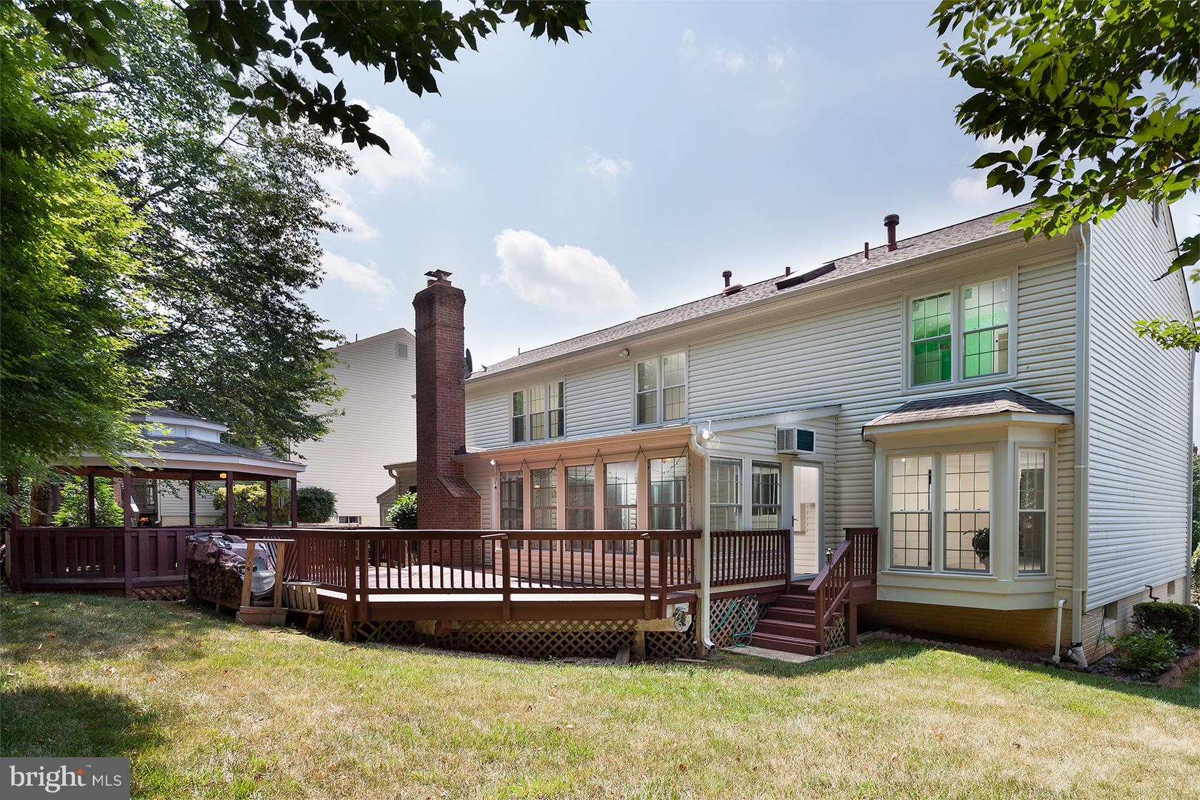 HAMPTON FOREST - Residential