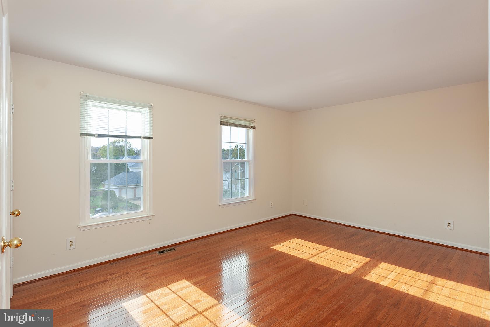 HAMPTON FOREST - Residential