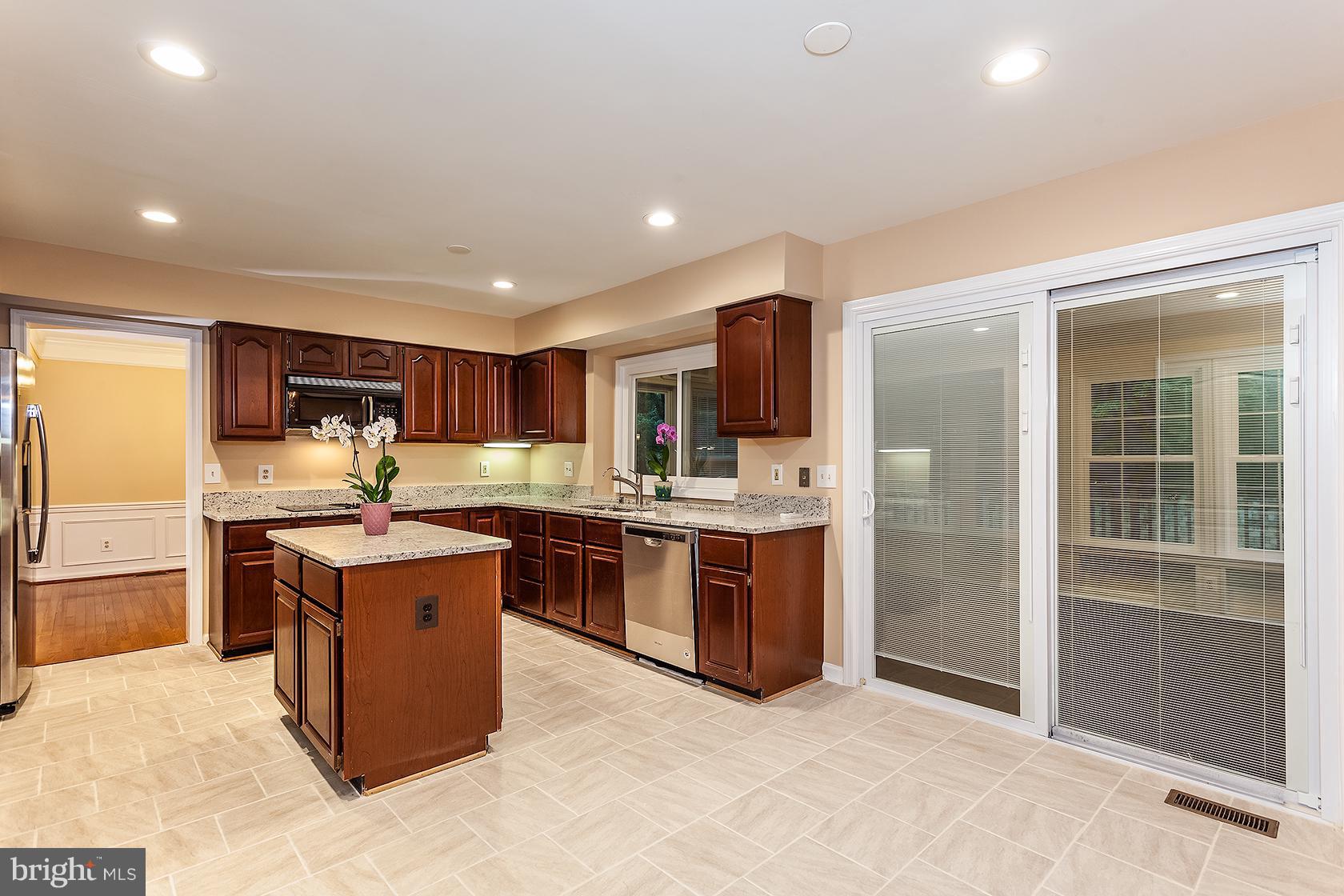 HAMPTON FOREST - Residential