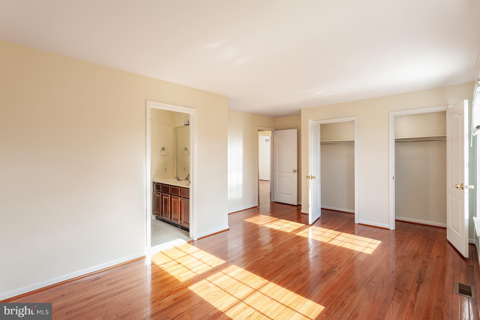 HAMPTON FOREST - Residential