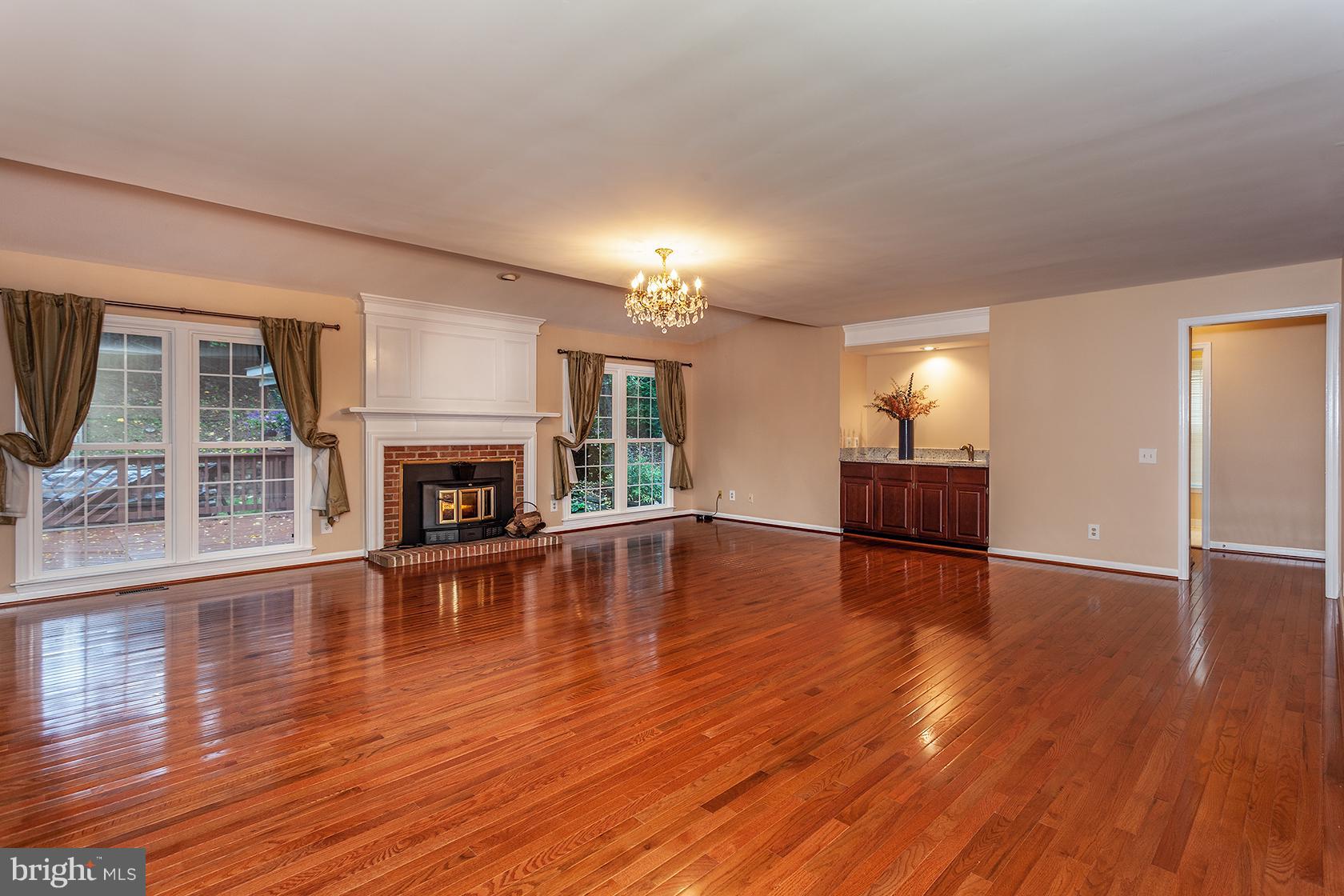 HAMPTON FOREST - Residential