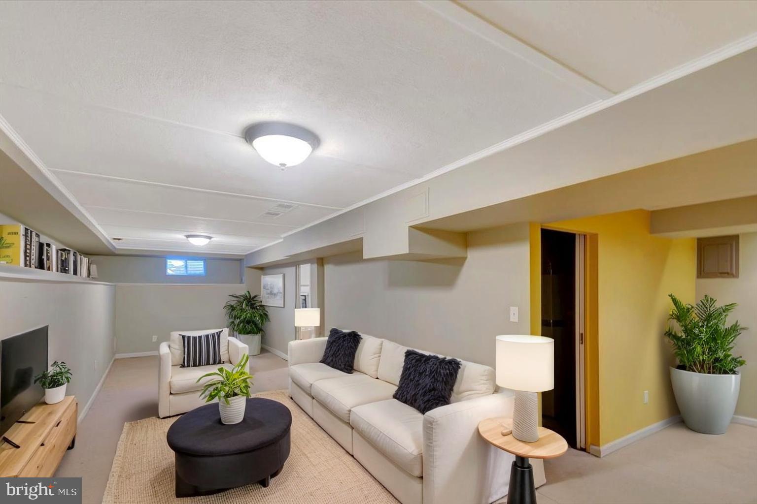 SUNNYBROOK FARMS - Residential