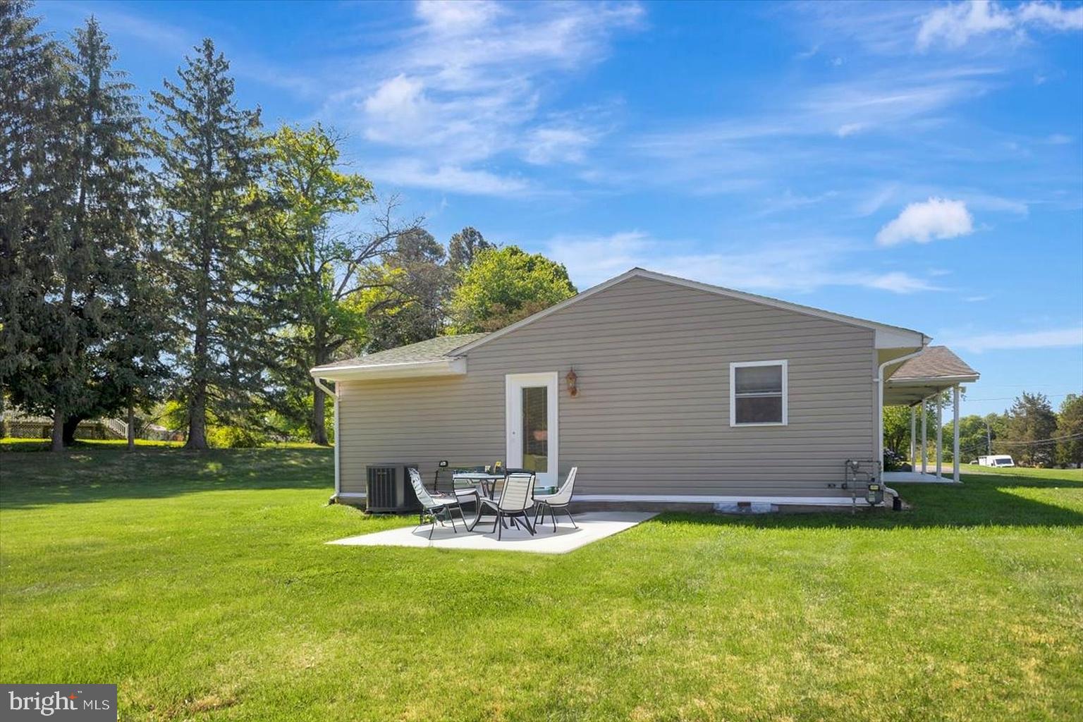SUNNYBROOK FARMS - Residential