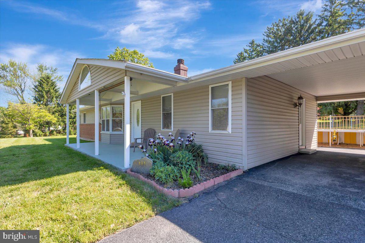 SUNNYBROOK FARMS - Residential
