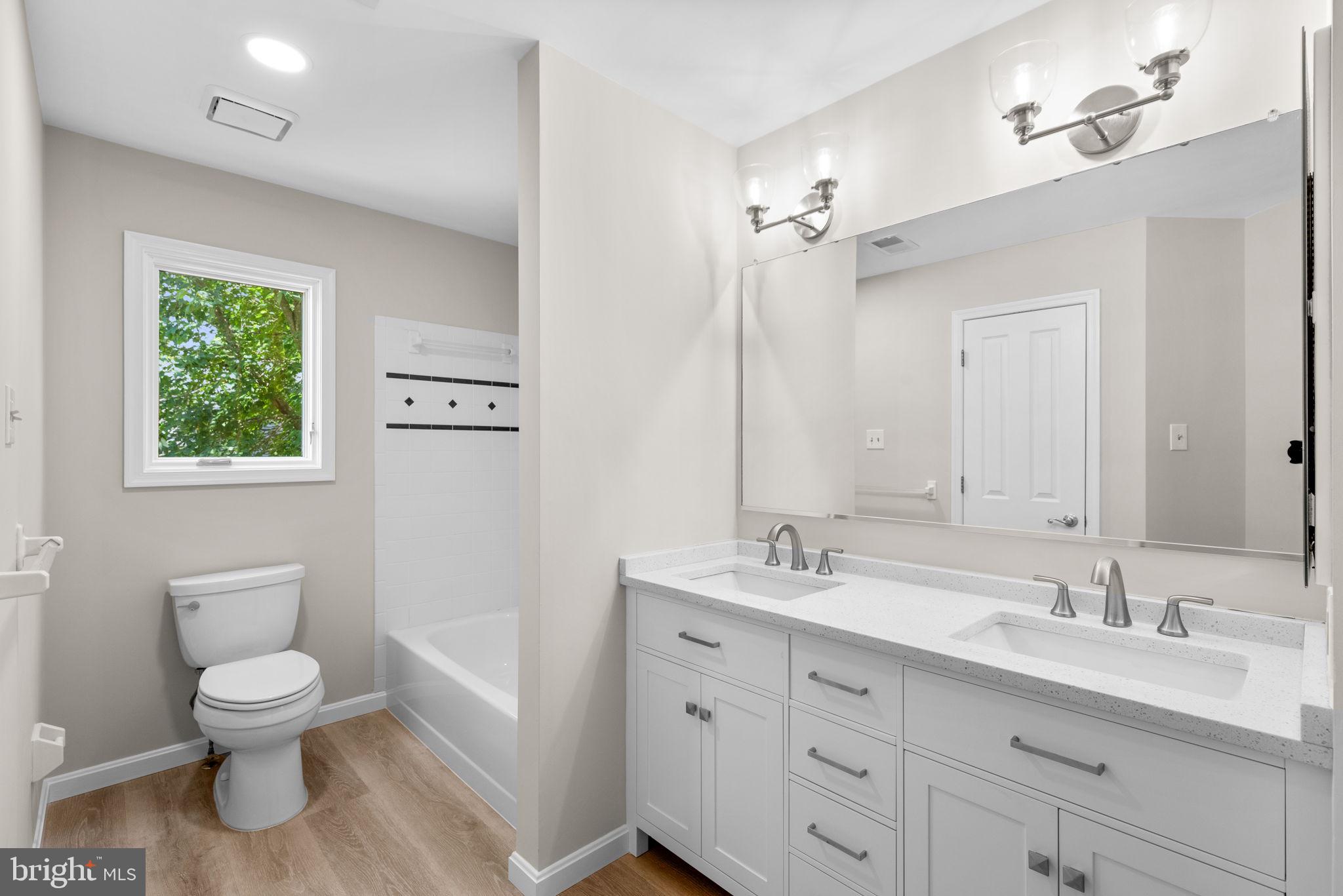 HOBBITS GLEN - Residential