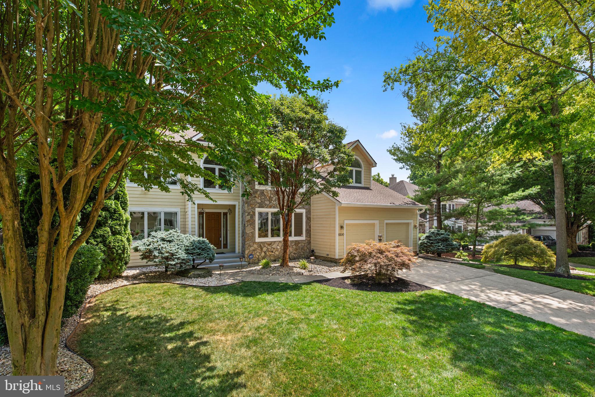 HOBBITS GLEN - Residential