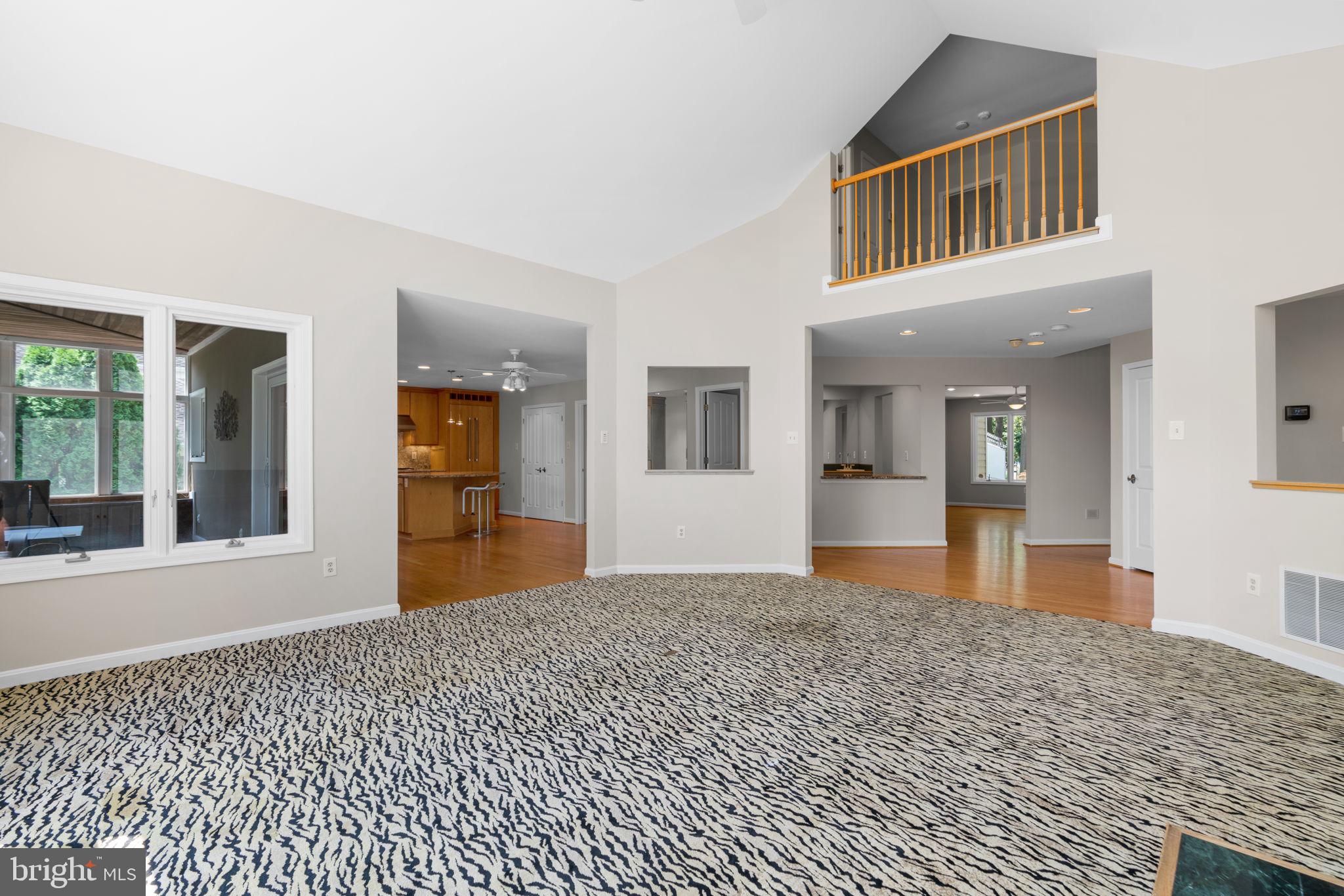 HOBBITS GLEN - Residential