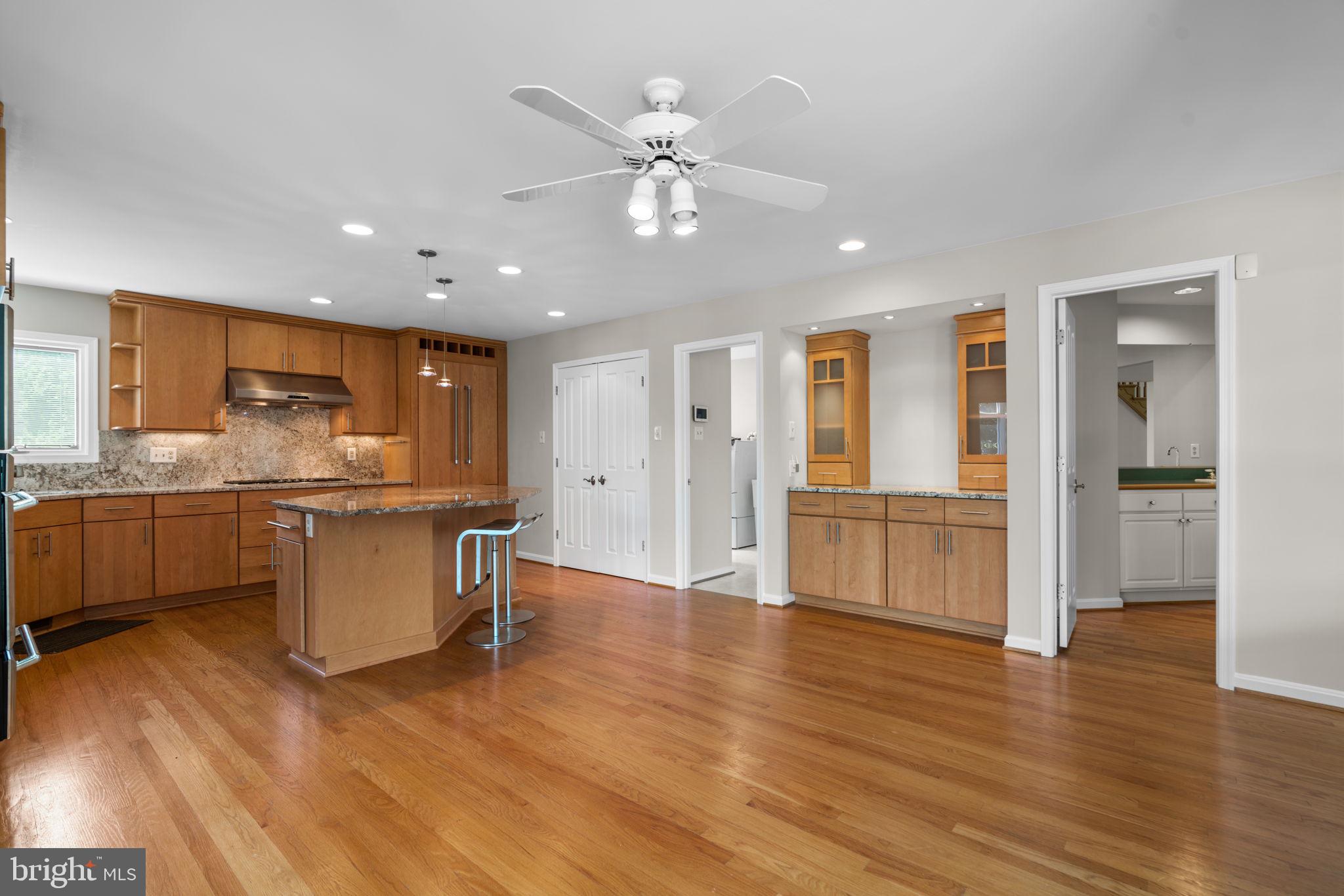 HOBBITS GLEN - Residential