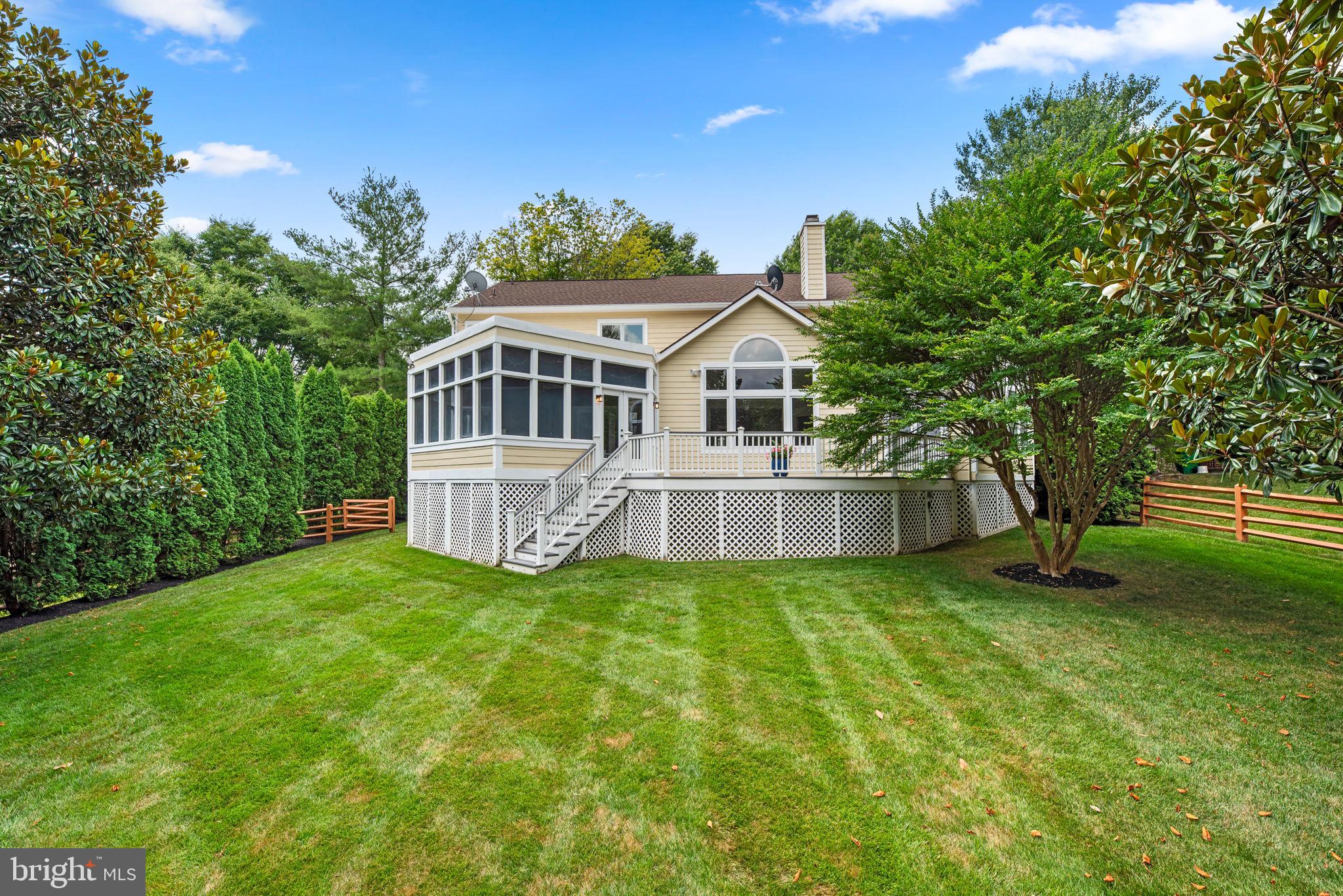 HOBBITS GLEN - Residential