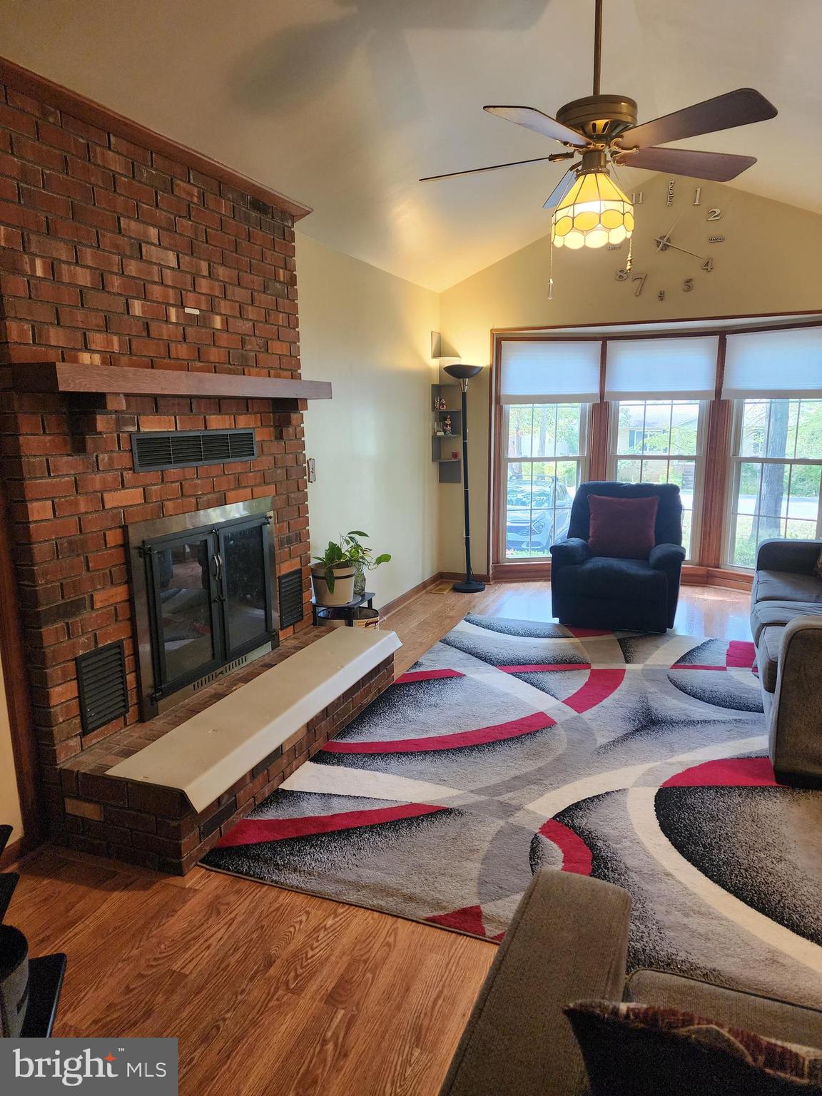 4202 LAKEVIEW PARKWAY