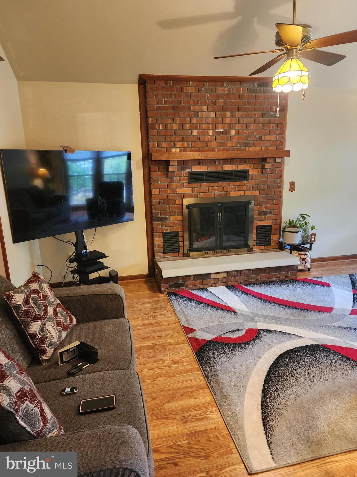 4202 LAKEVIEW PARKWAY