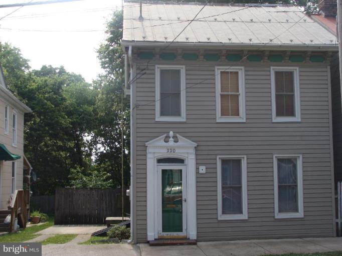 Lots of Charm! Single family home has 2 bedroom, 1.5 bath has claw foot tub, large kitchen, dining room, living room, W/D included, great fenced in back yard with storage shed and off street parking. Information believed correct, should be verified.