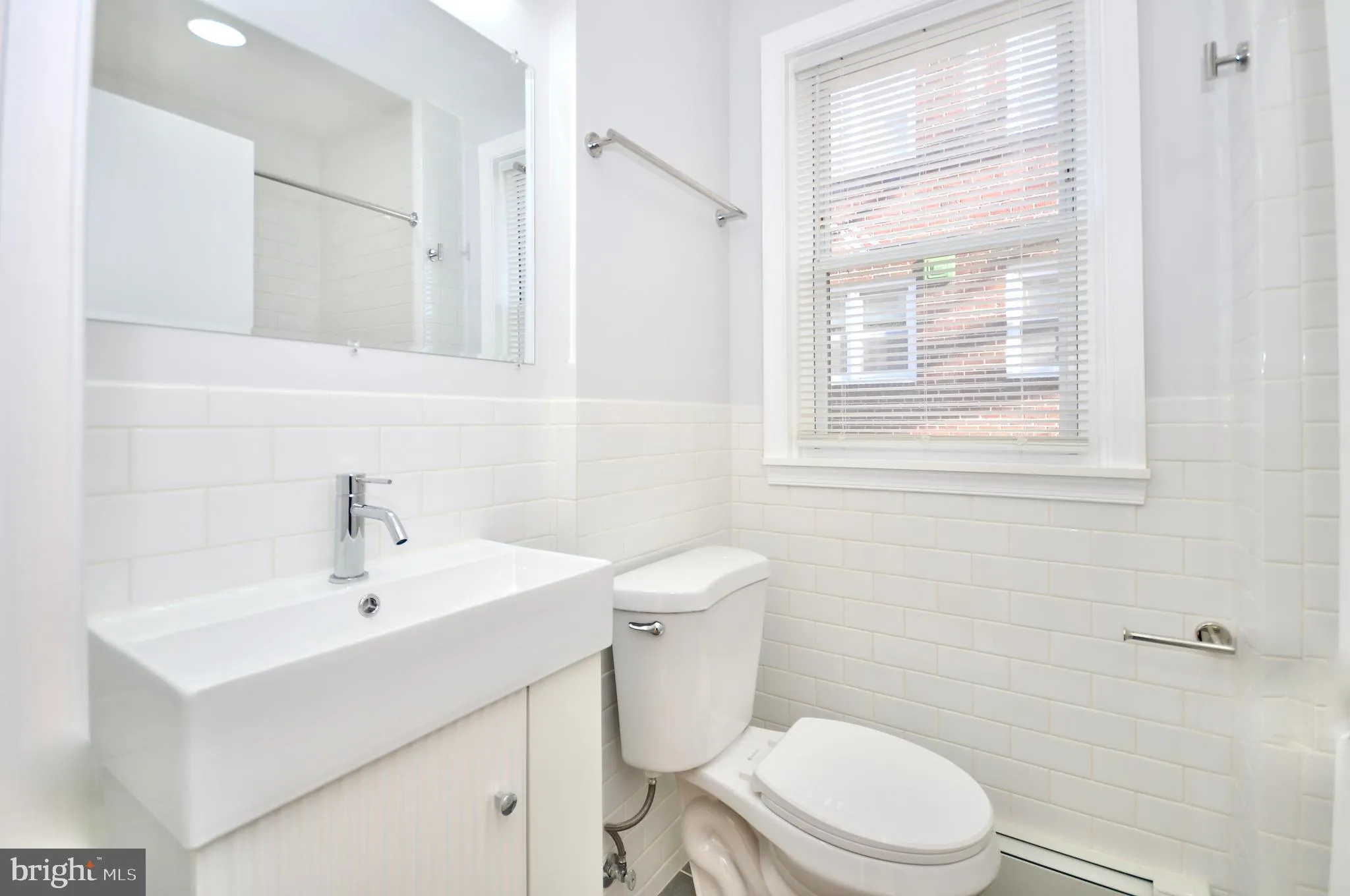 Philadelphia, Pennsylvania 19111, United States, 2 Bedrooms Bedrooms, ,1 BathroomBathrooms,Residential,Active,242822