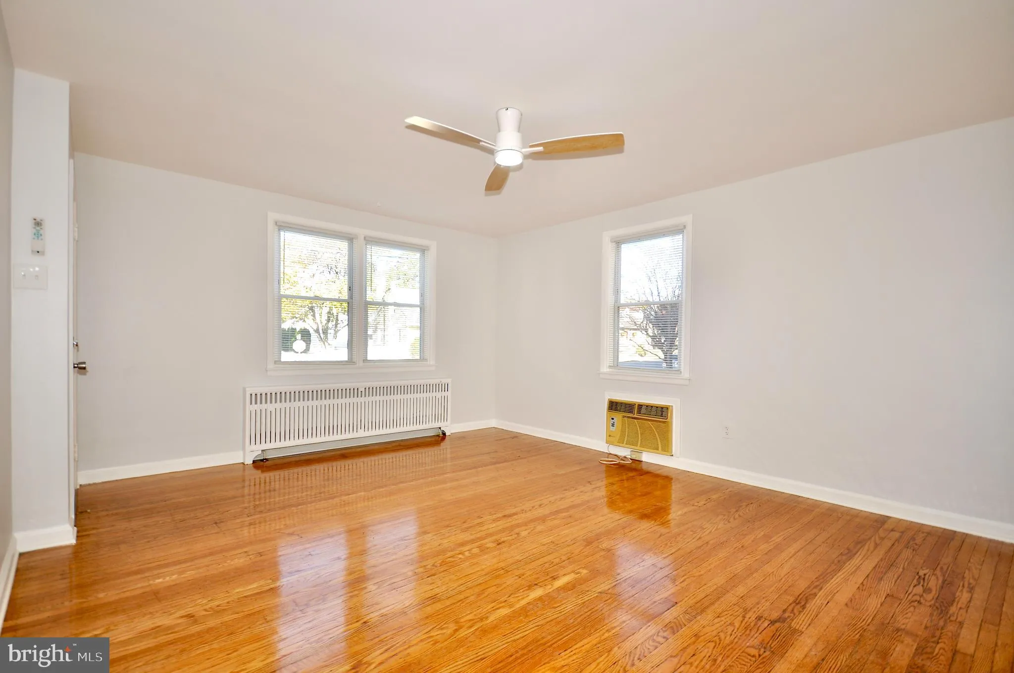 Philadelphia, Pennsylvania 19111, United States, 2 Bedrooms Bedrooms, ,1 BathroomBathrooms,Residential,Active,242822
