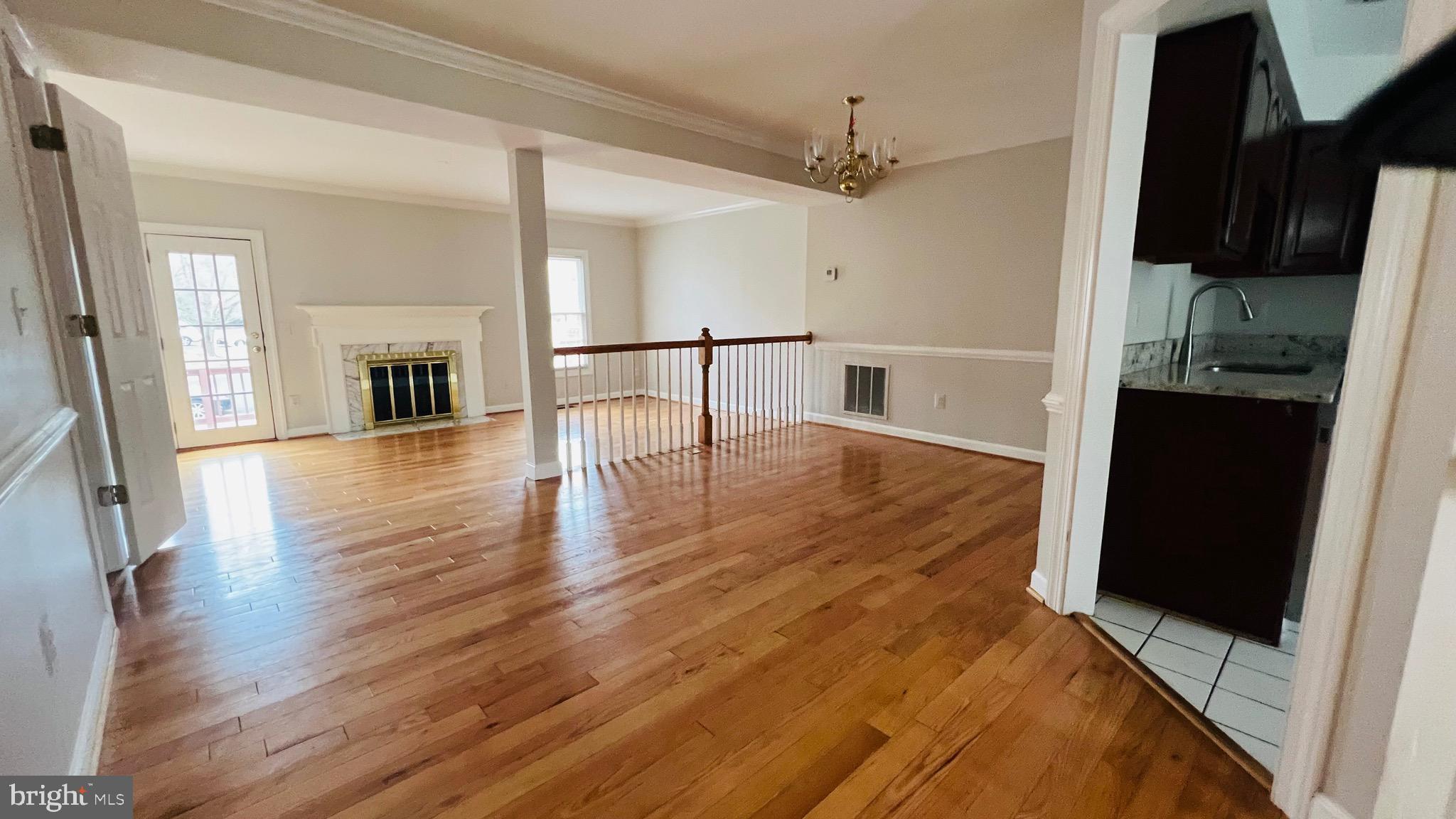 COURTHOUSE STATION - Residential Lease