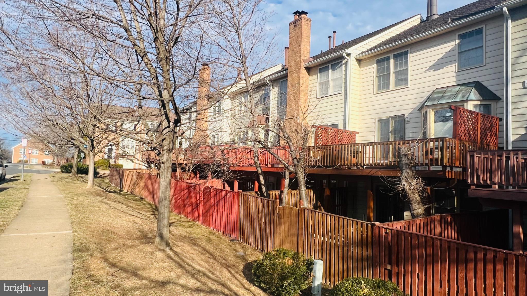 COURTHOUSE STATION - Residential Lease