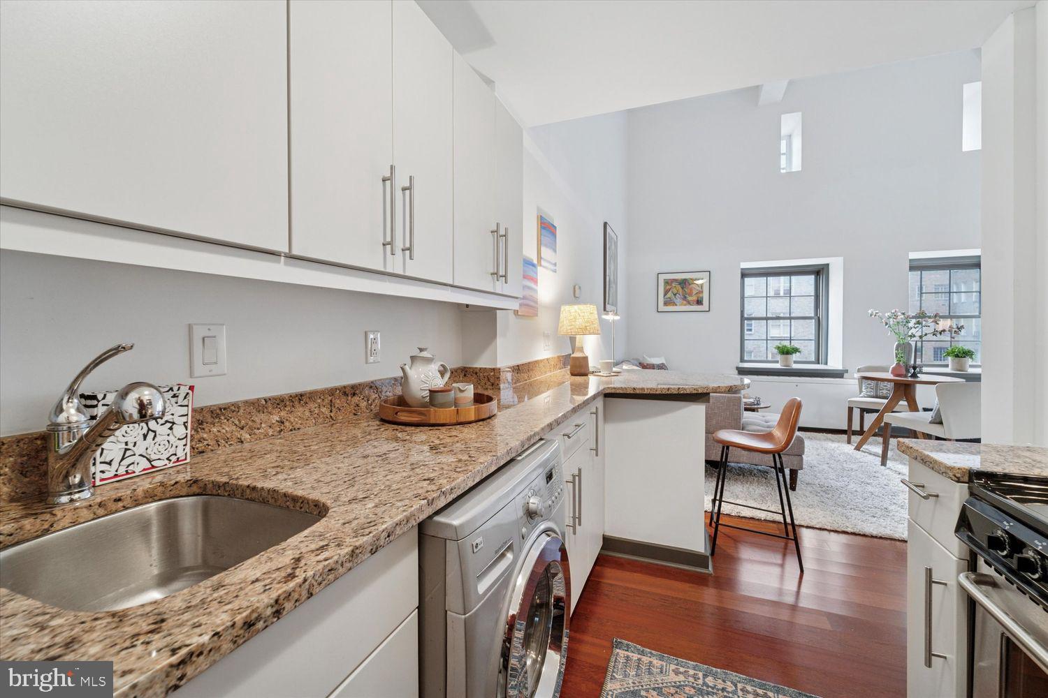 219 S 18TH STREET 29 713