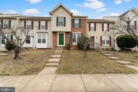 Photo of 3421 Belleplain Court, DUMFRIES, VA 22026 (MLS # VAPW2116090)