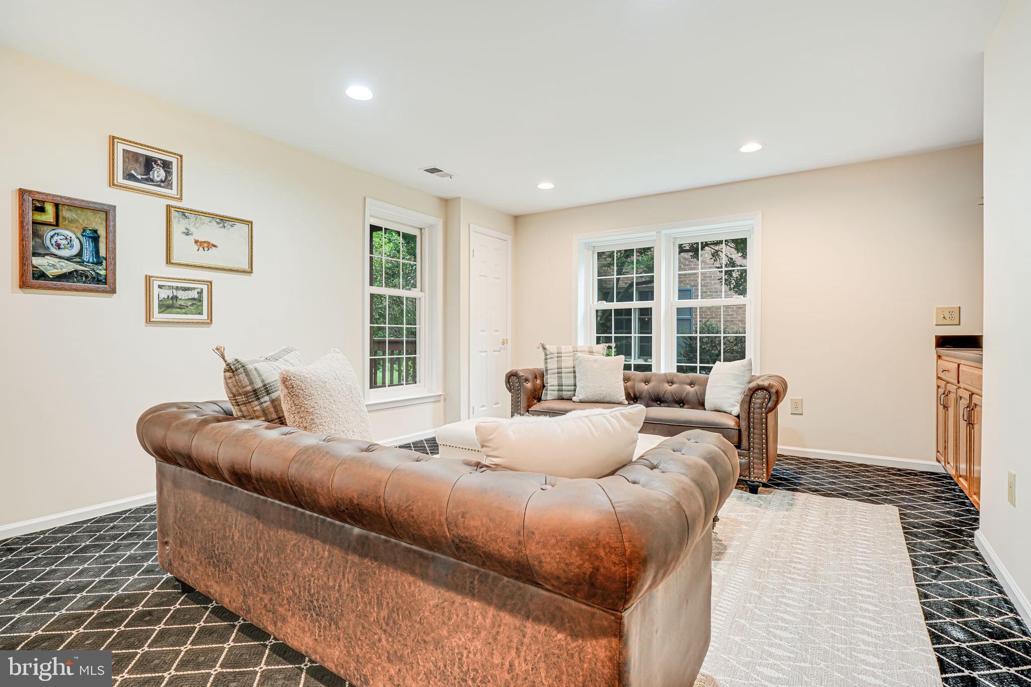 TUCKERMAN STATION - Residential