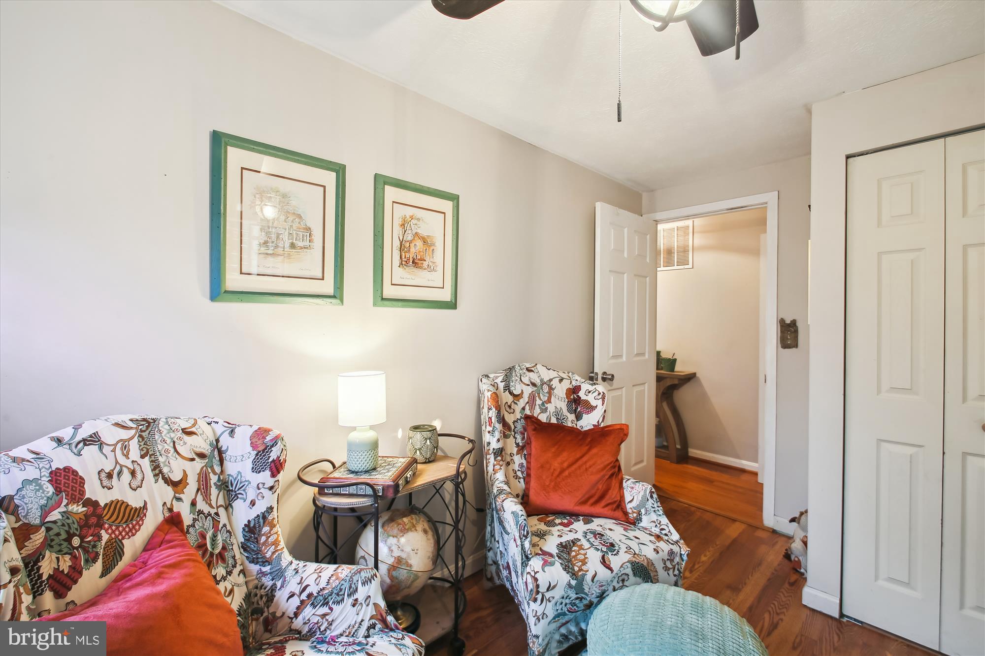 WHISPERING WOODS - Residential