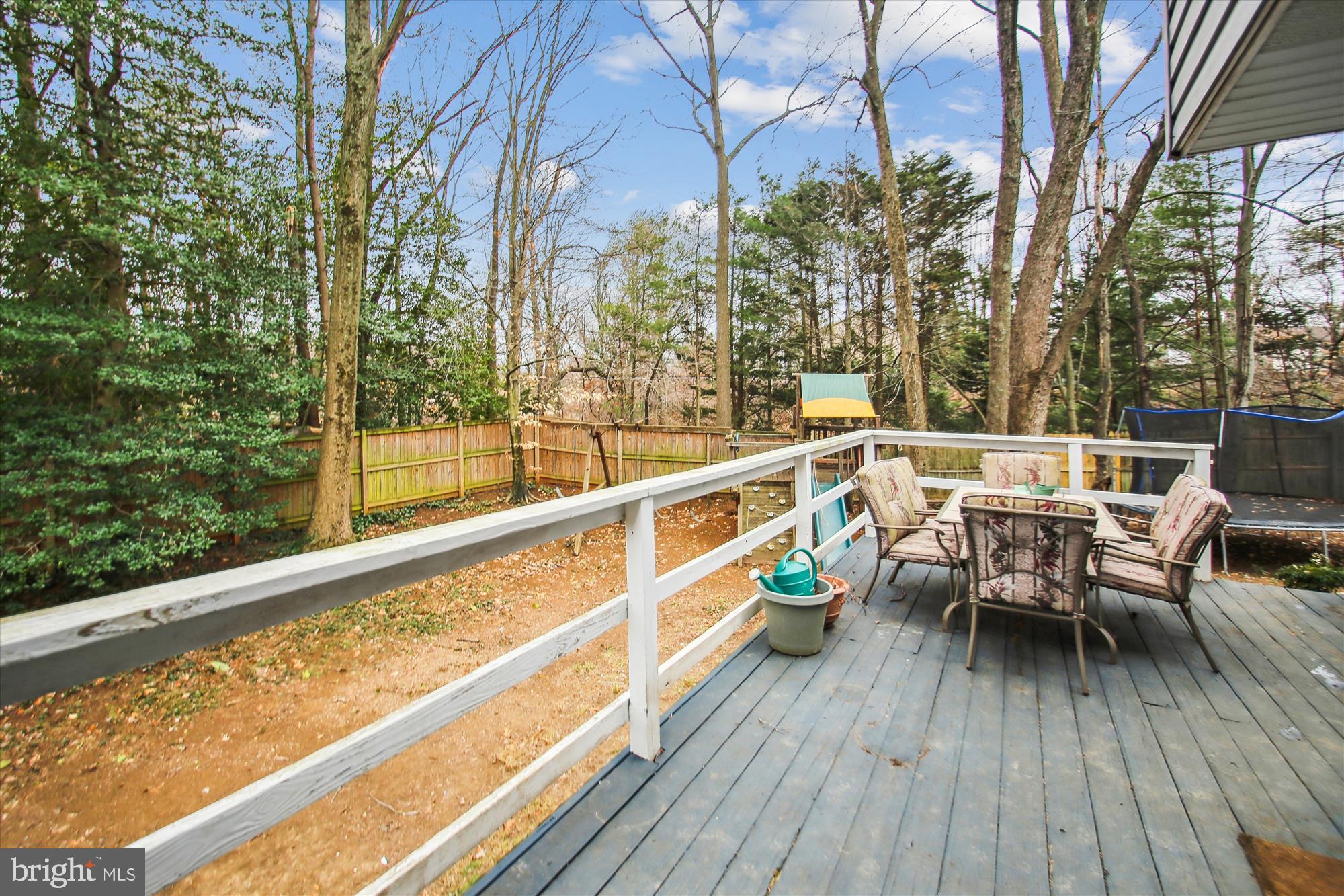 WHISPERING WOODS - Residential