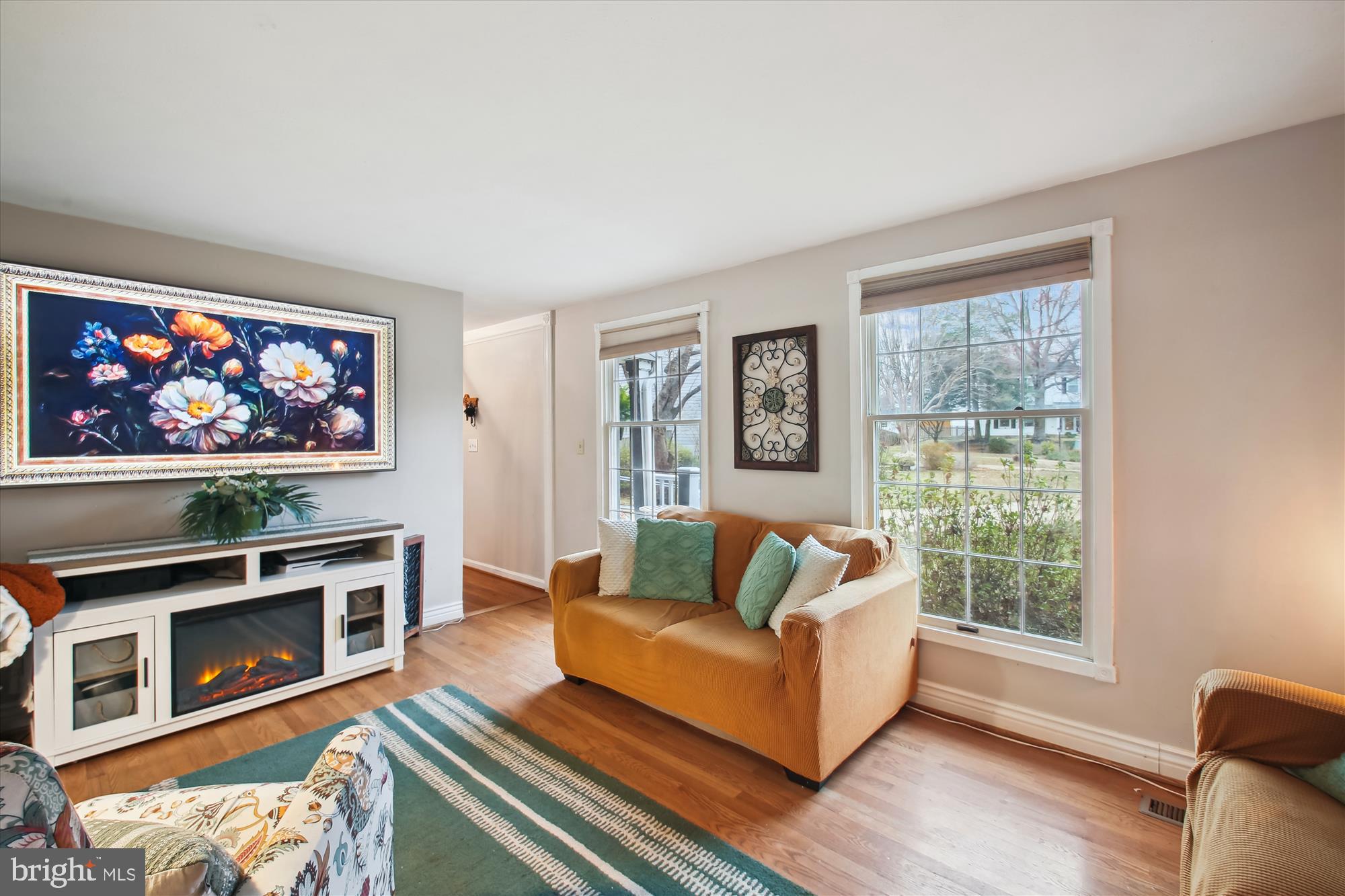 WHISPERING WOODS - Residential