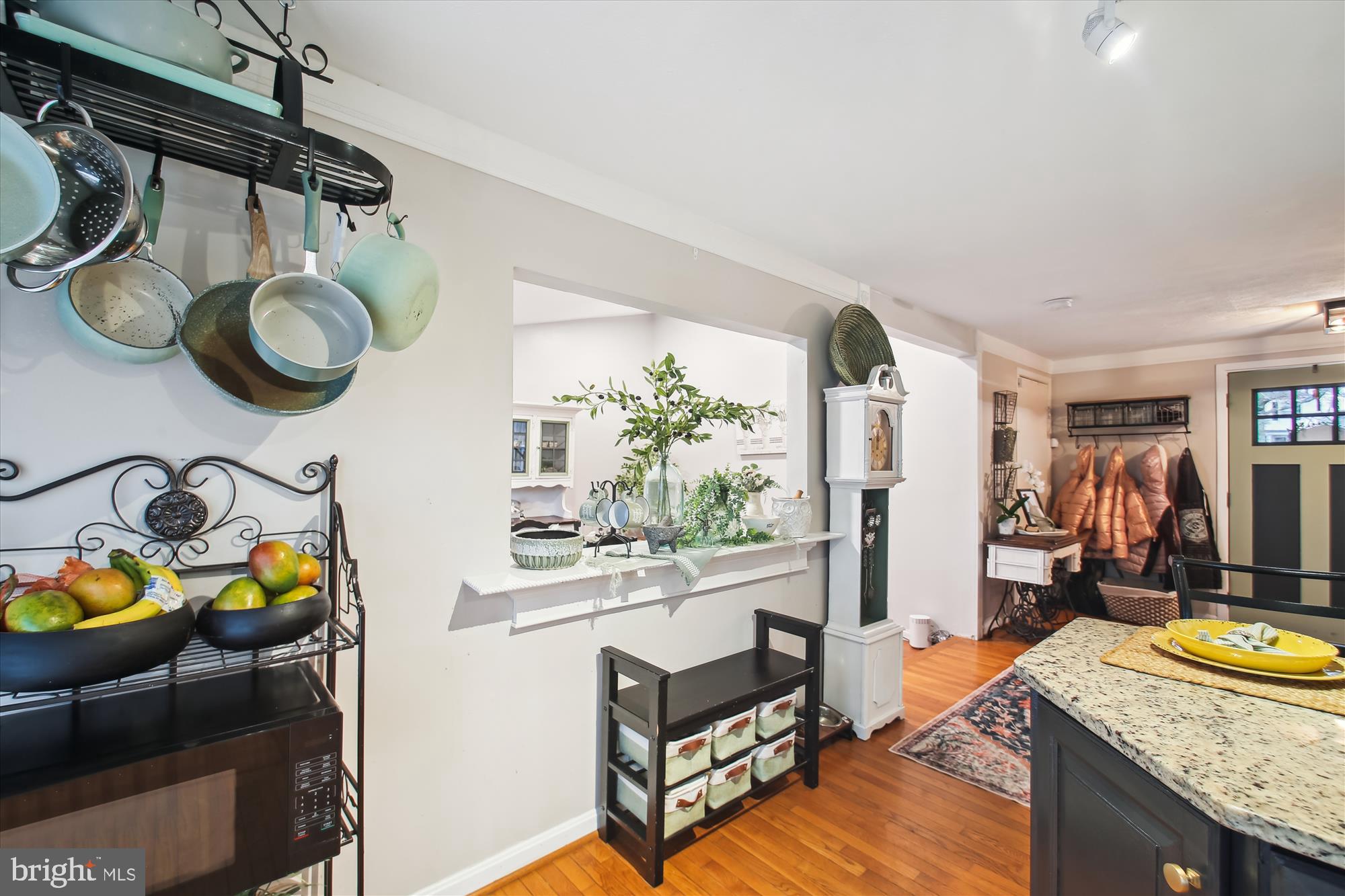 WHISPERING WOODS - Residential