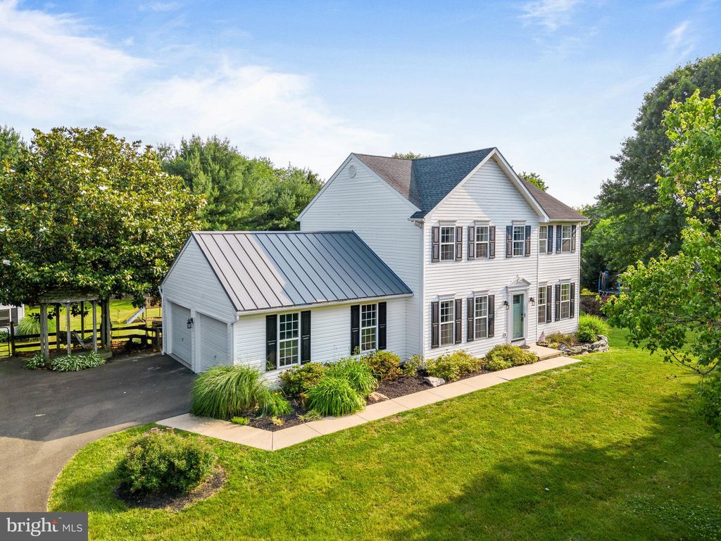 Photo of 377 FOX HUNT DR, NOTTINGHAM, PA 19362 (MLS # PALA2036452)