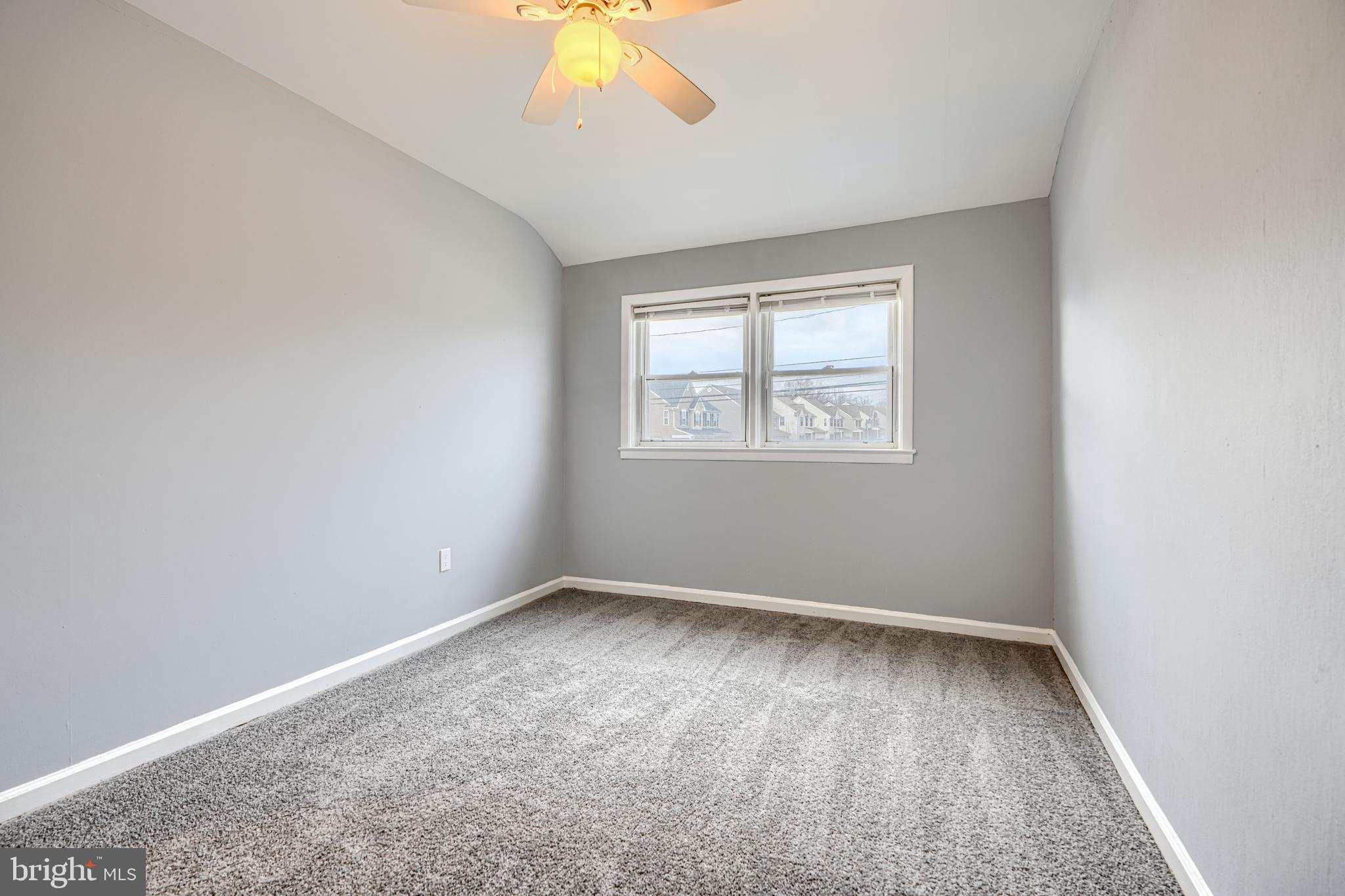 MAPLECREST - Residential