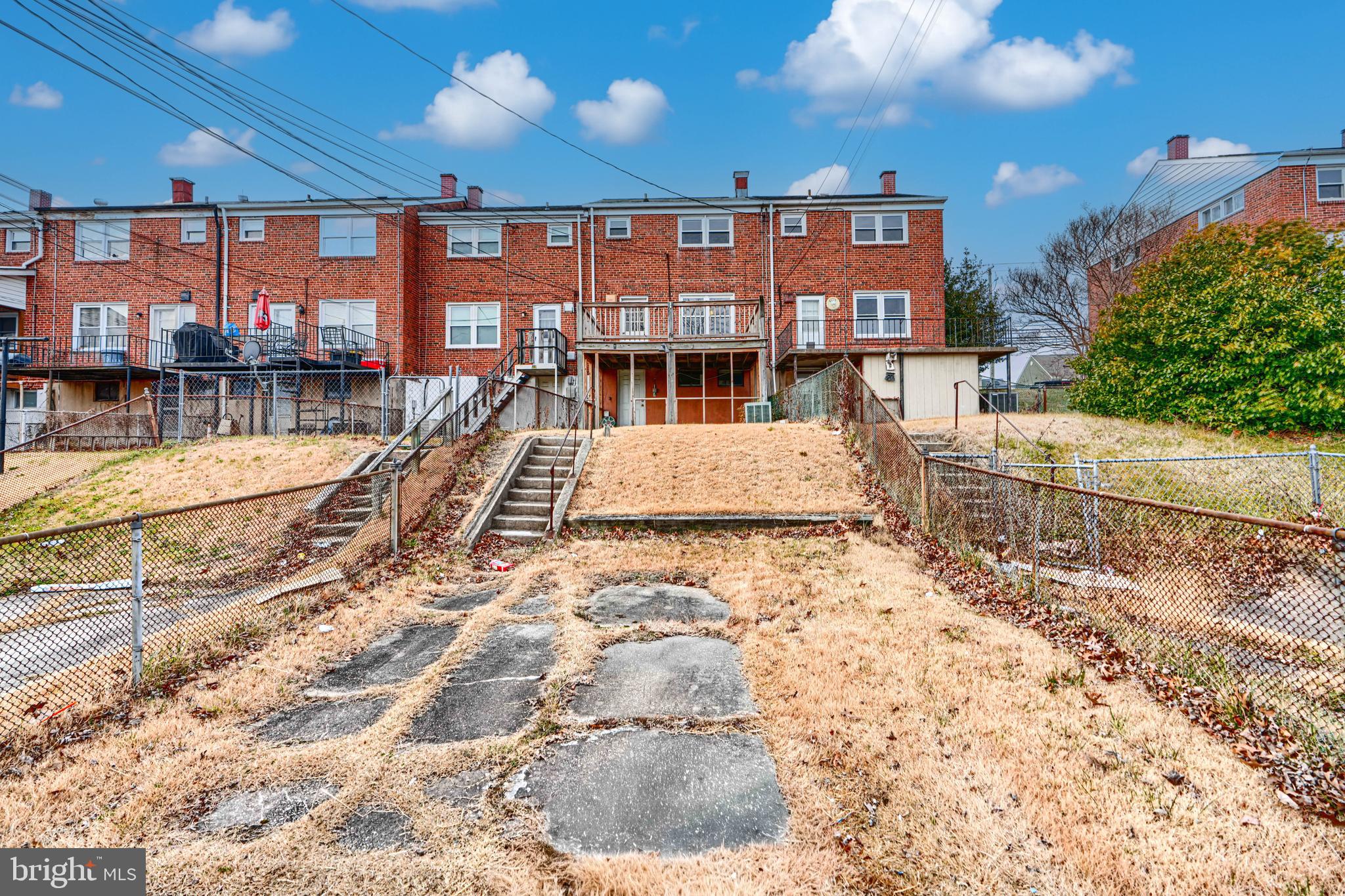 MAPLECREST - Residential