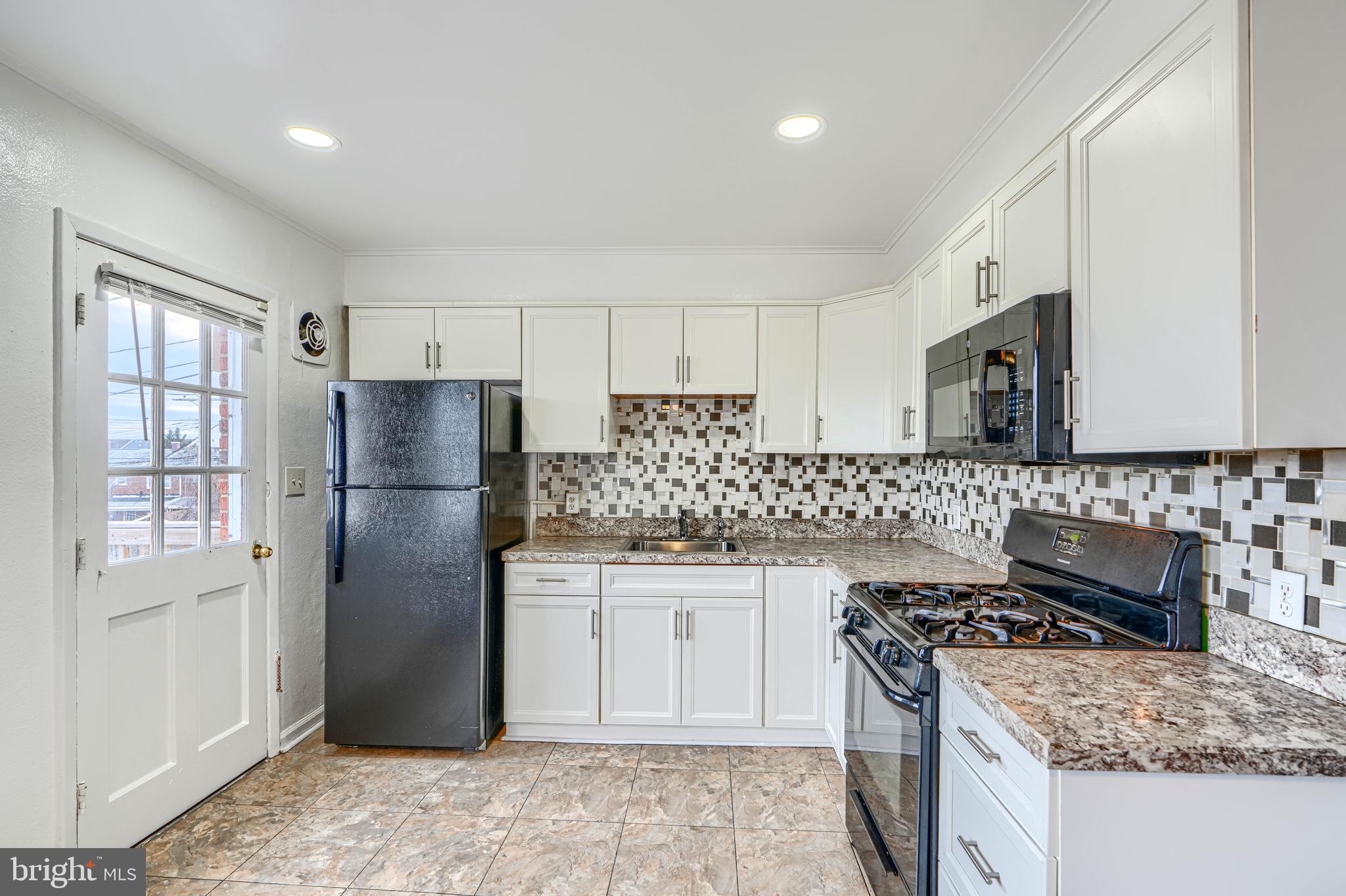 MAPLECREST - Residential