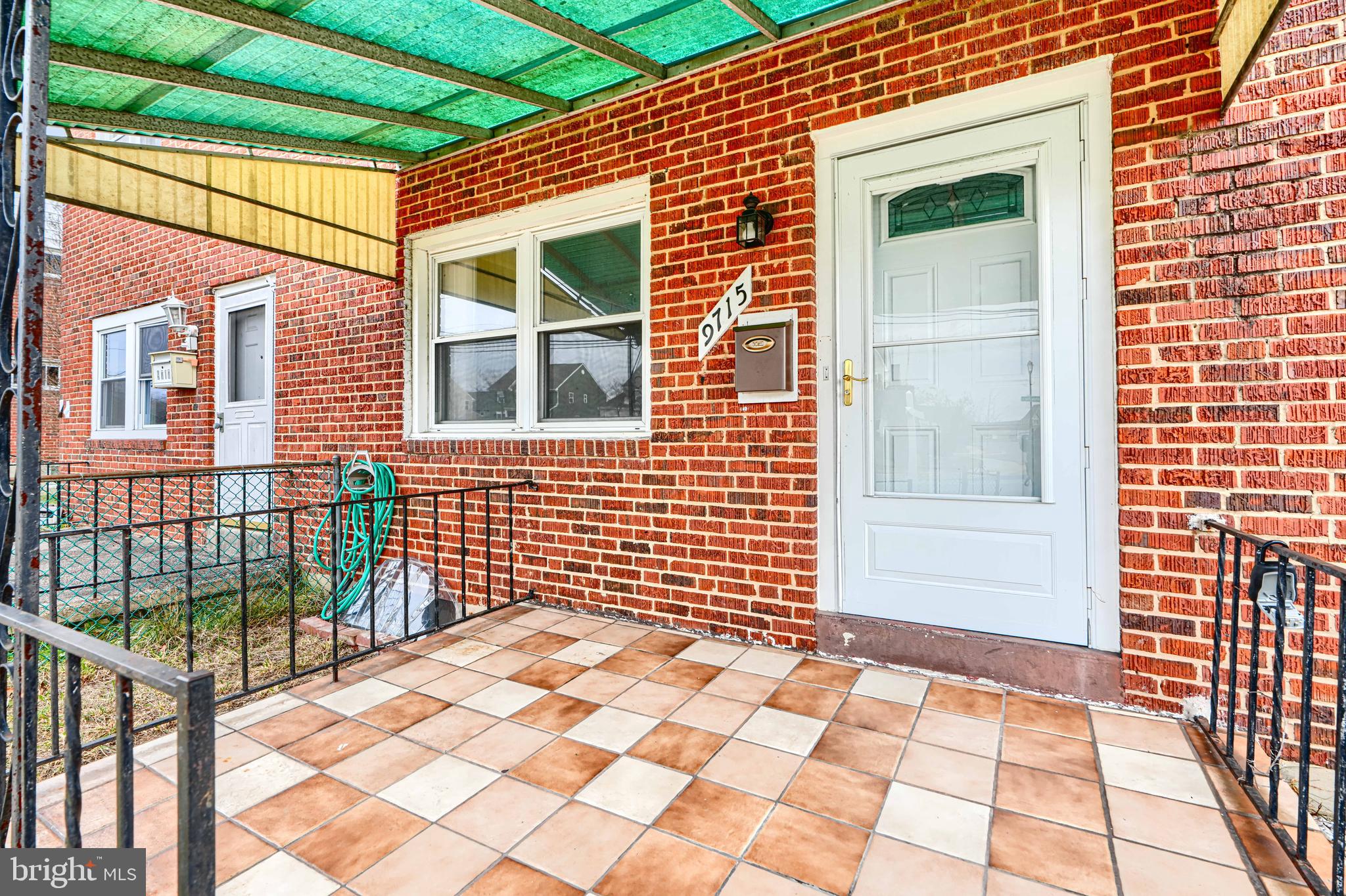 MAPLECREST - Residential