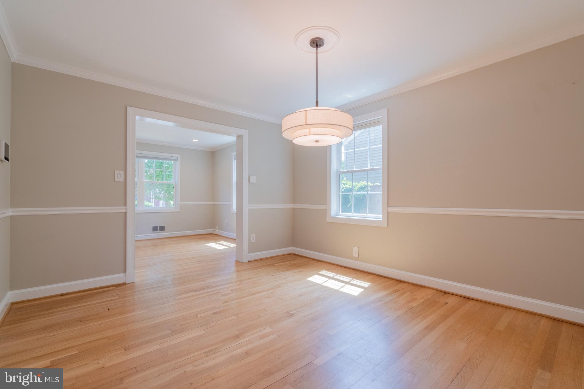 COLUMBIA FOREST - Residential Lease