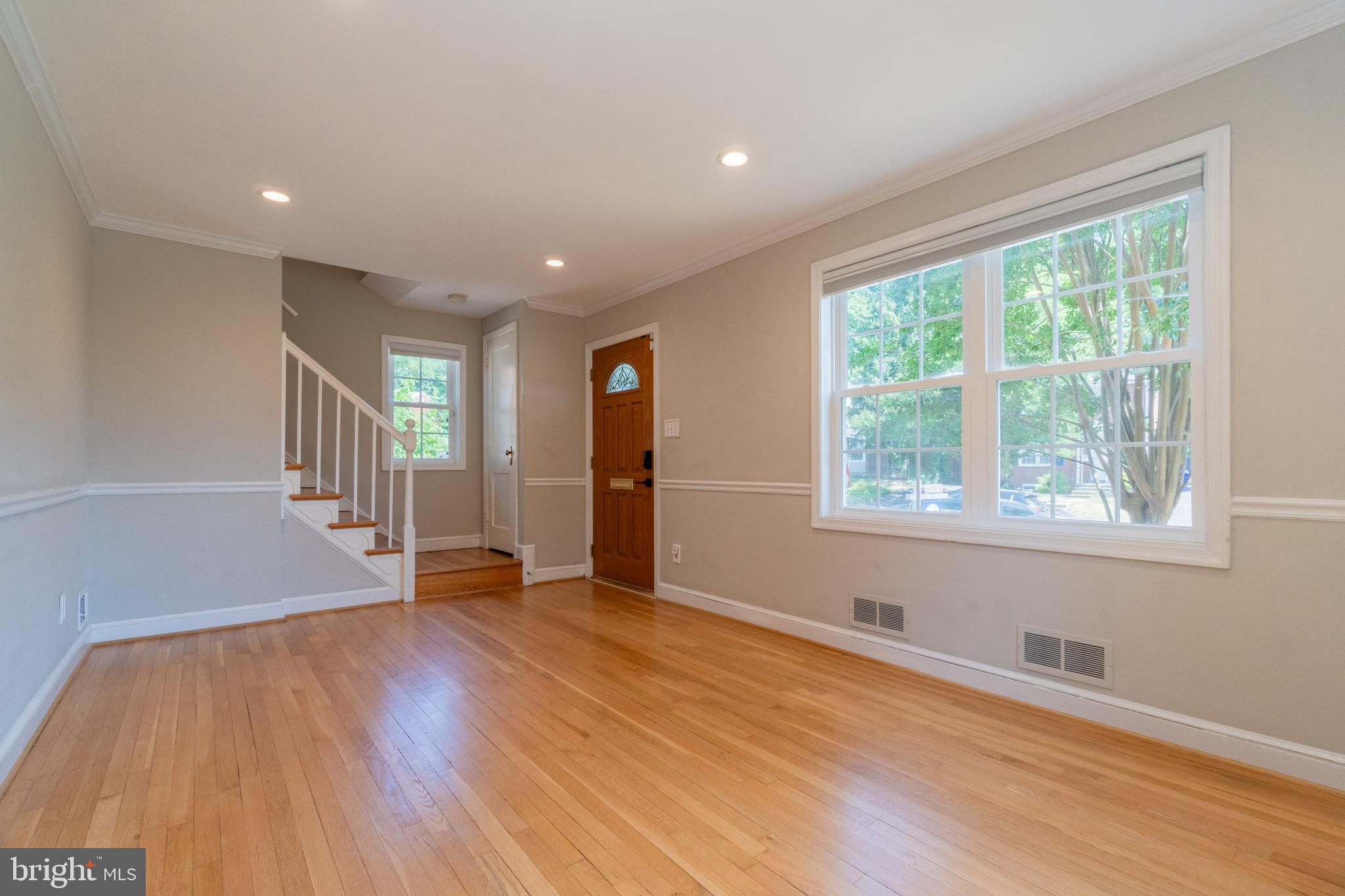 COLUMBIA FOREST - Residential Lease