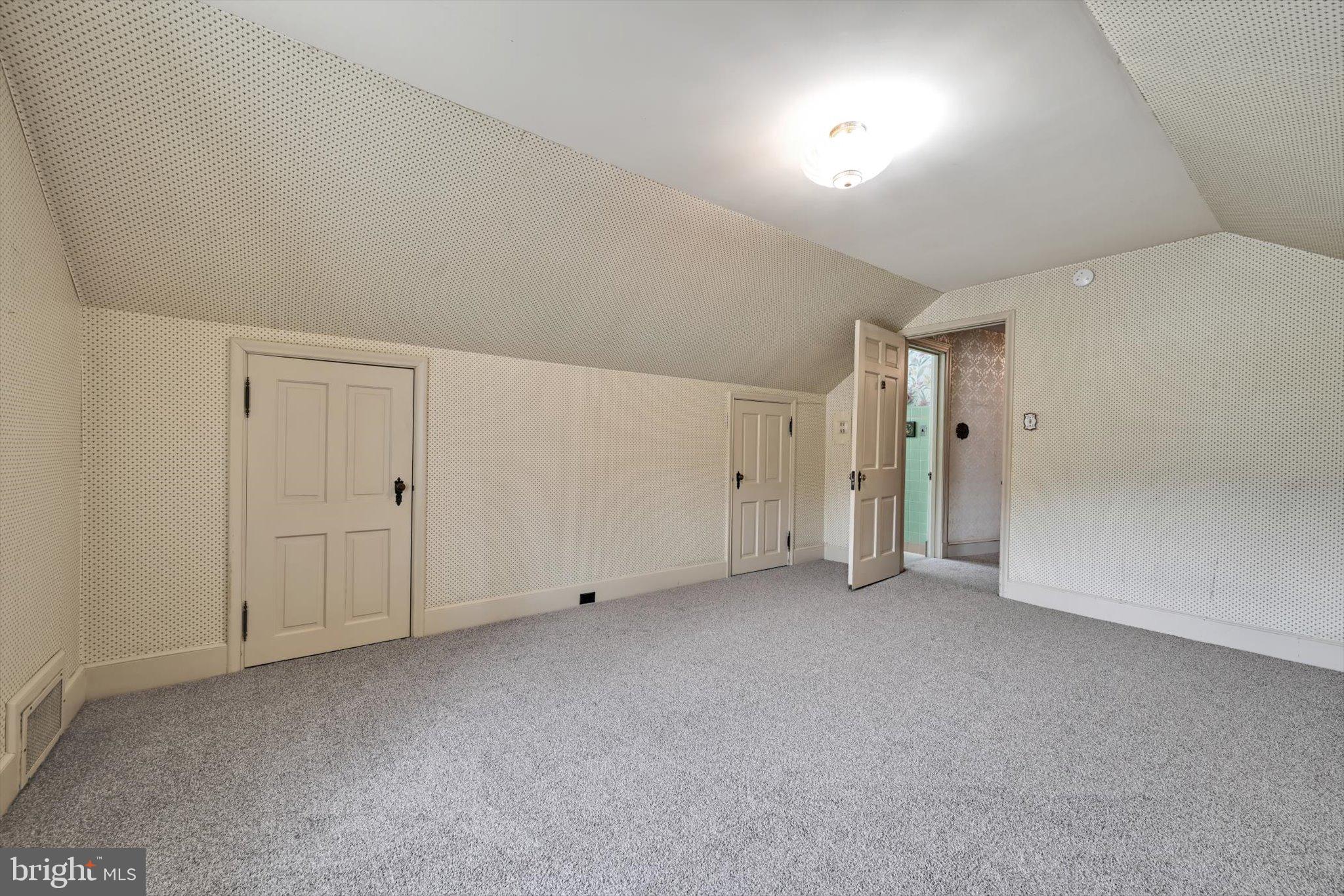 BROOKVIEW - Residential