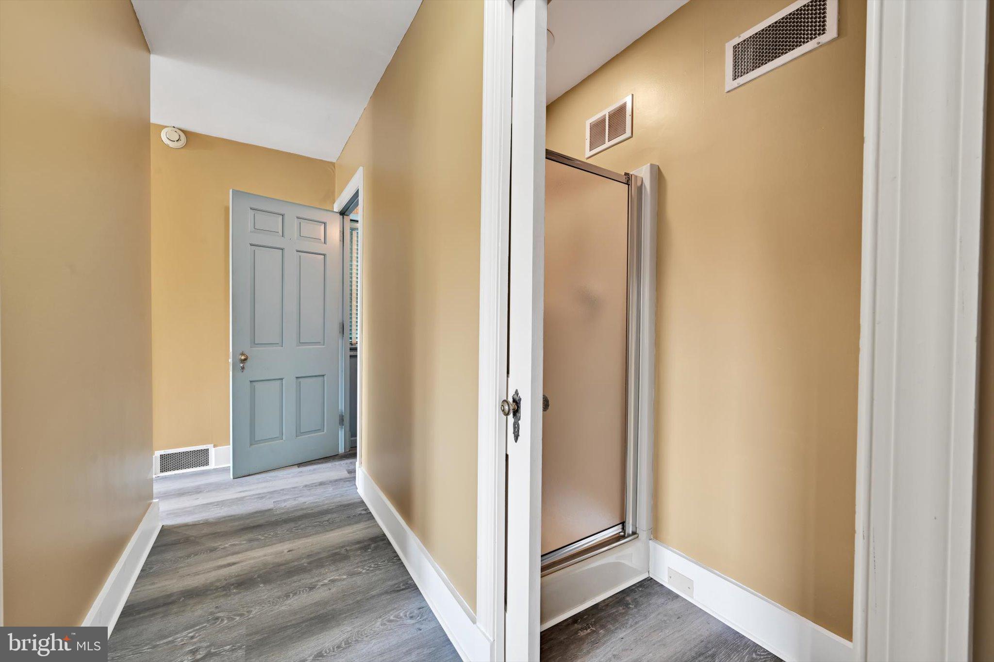 BROOKVIEW - Residential